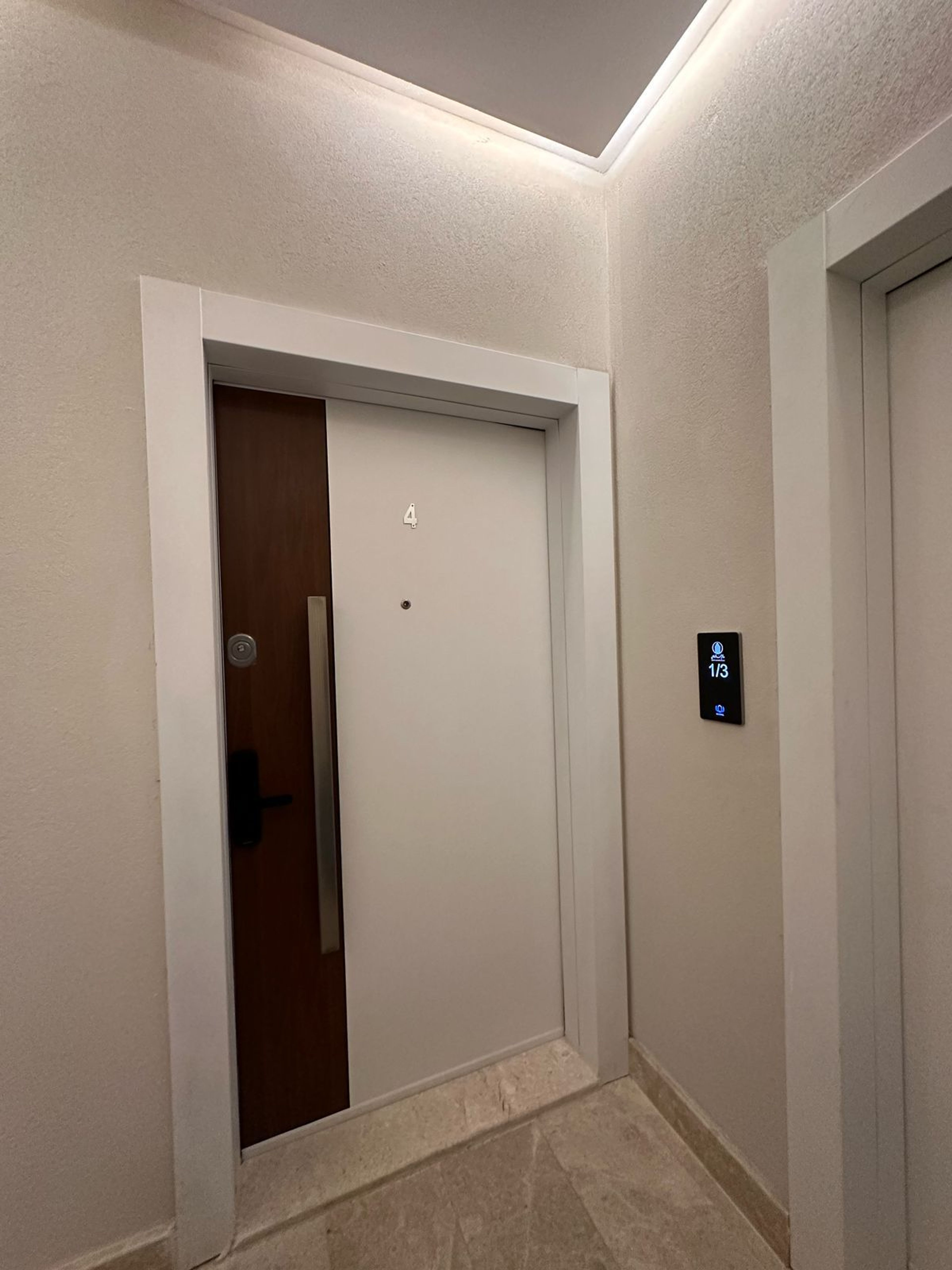 https://img.gathern.co/1400x0/1/27449G6_kTLnNiersmuK-5dkFbizRcQJ.jpeg