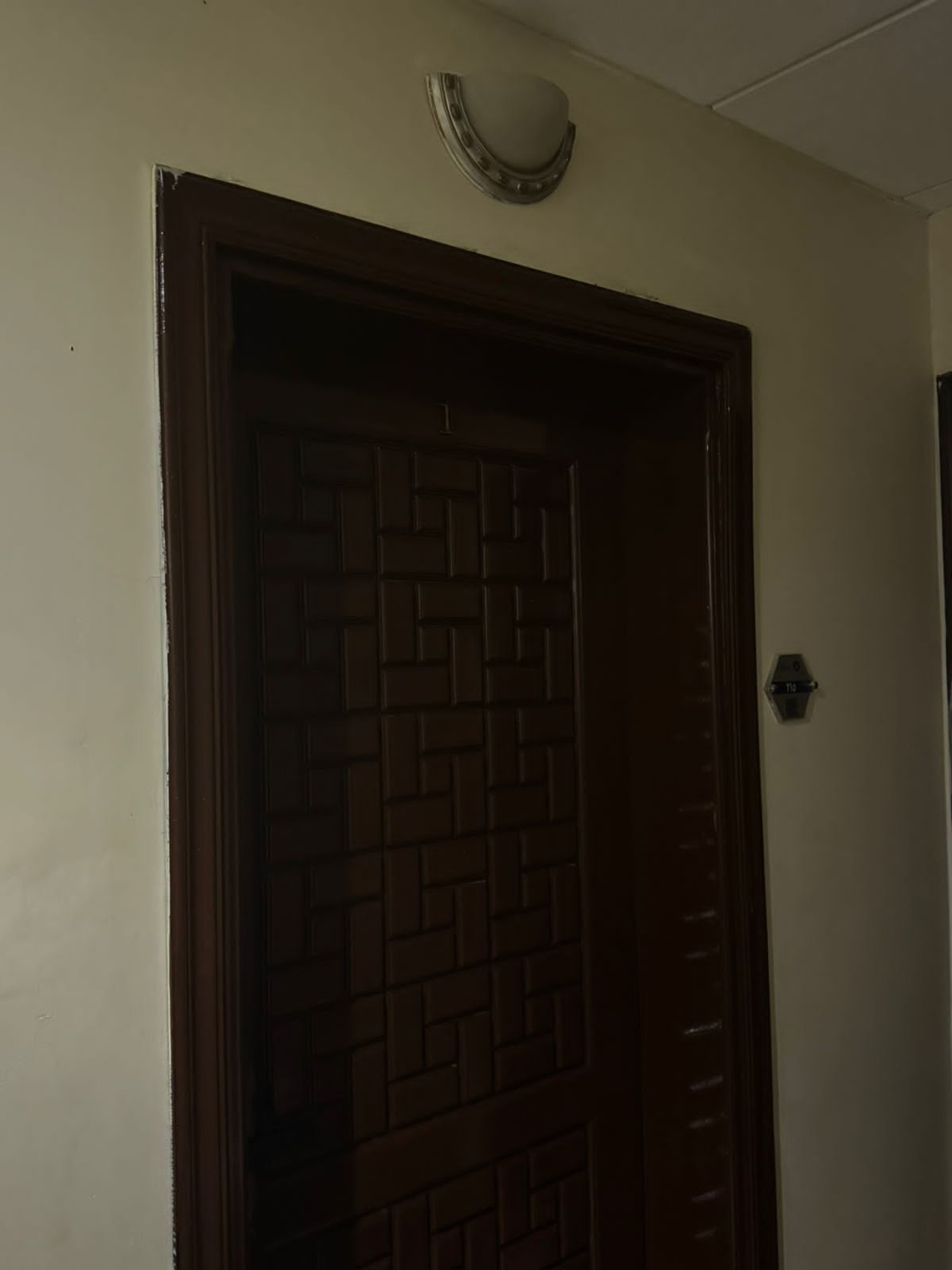 https://img.gathern.co/1400x0/1/2B4Jv9sbgpAG516SICn-29z3CsTf6w7R.jpg