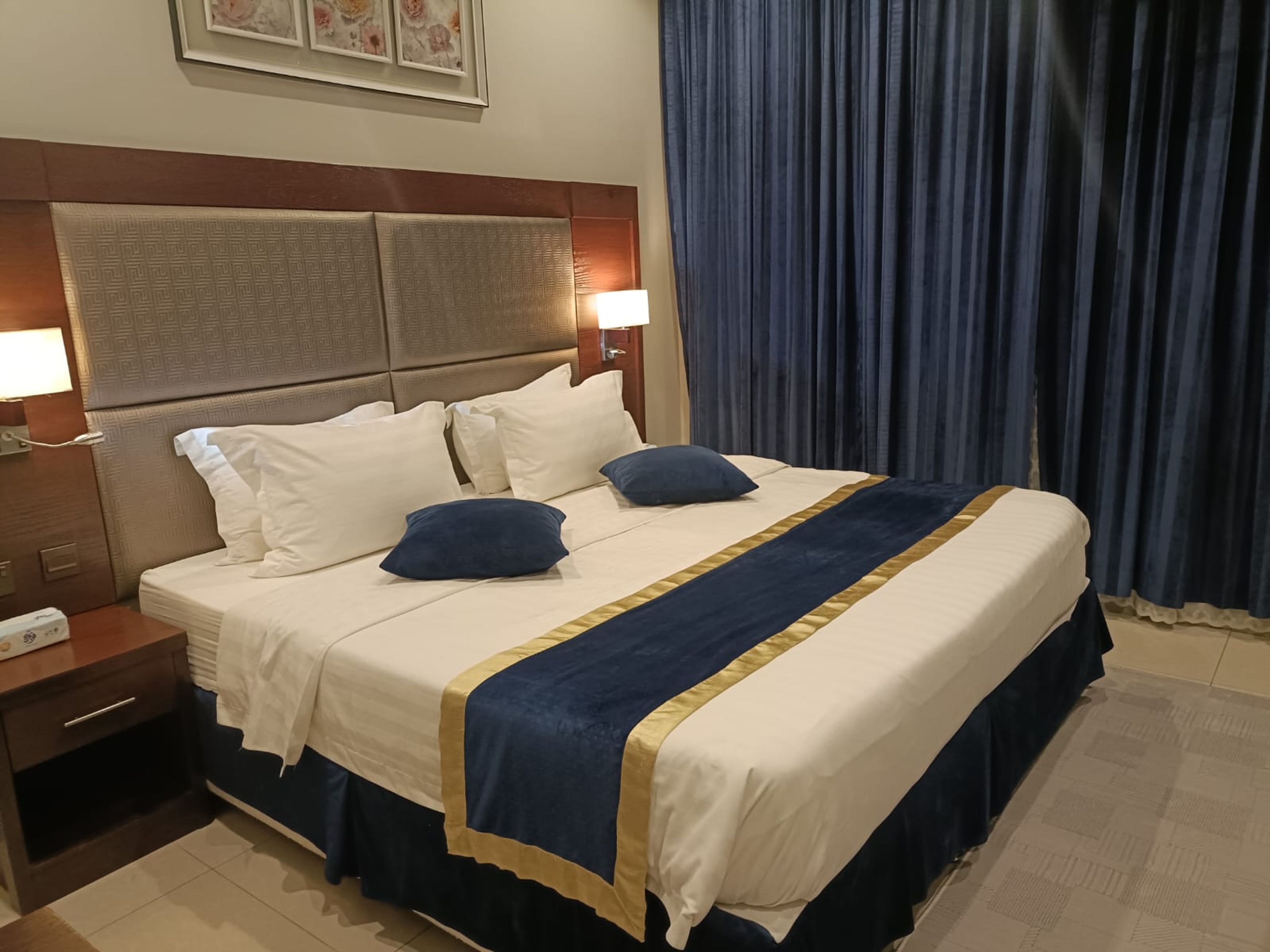 https://img.gathern.co/1024x0/1/2mysz9PJ64-E07l9Z-XZgZ7SACMB-j6A.jpg