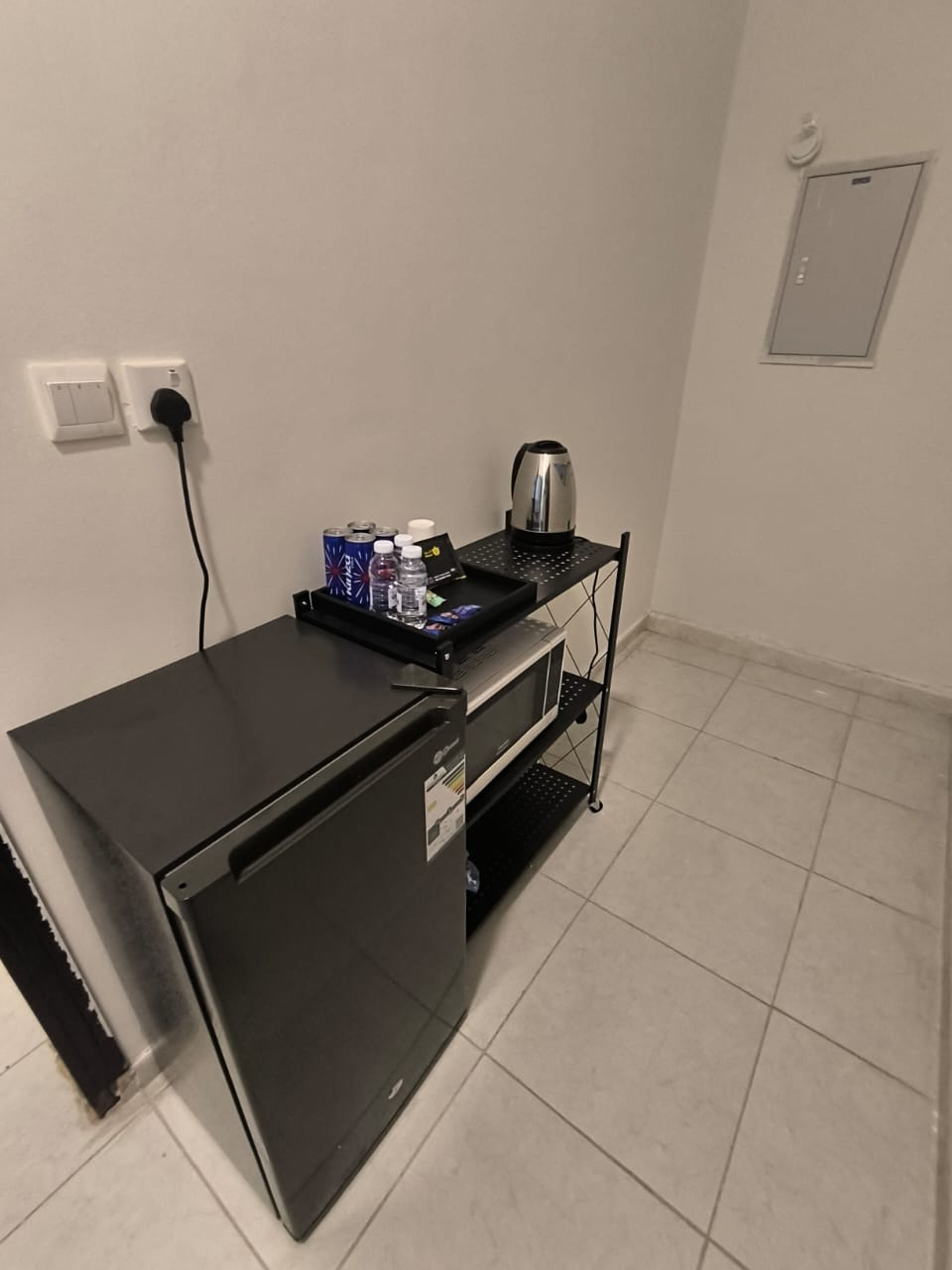 https://img.gathern.co/1024x0/1/32bsOmZ2wqgE0L6wBFGi8dF5SnhlnFoM.jpeg
