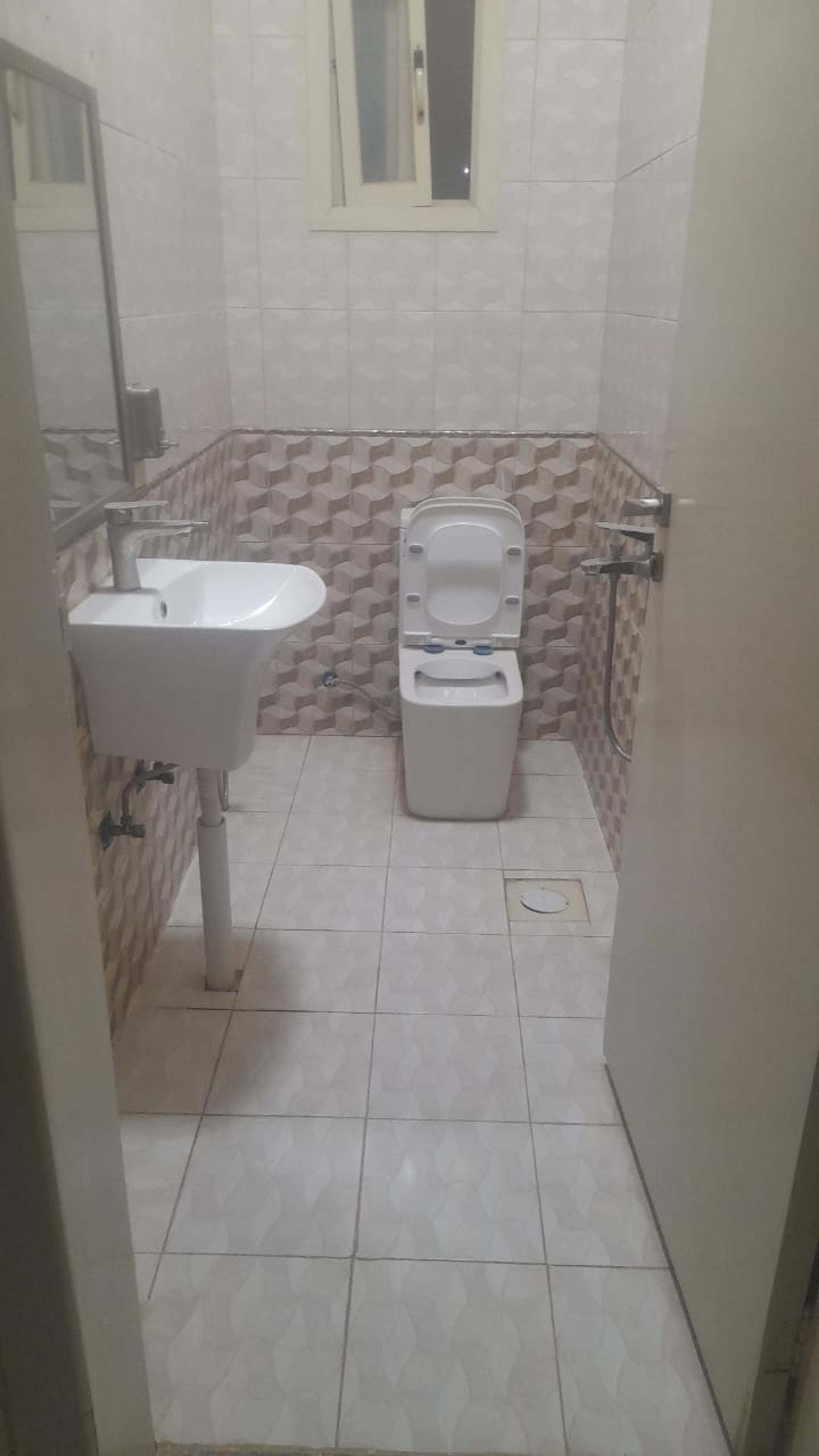 https://img.gathern.co/1400x0/1/38ffuAmQ6KMIC4xGKS6qhITWiuf82yKx.jpeg