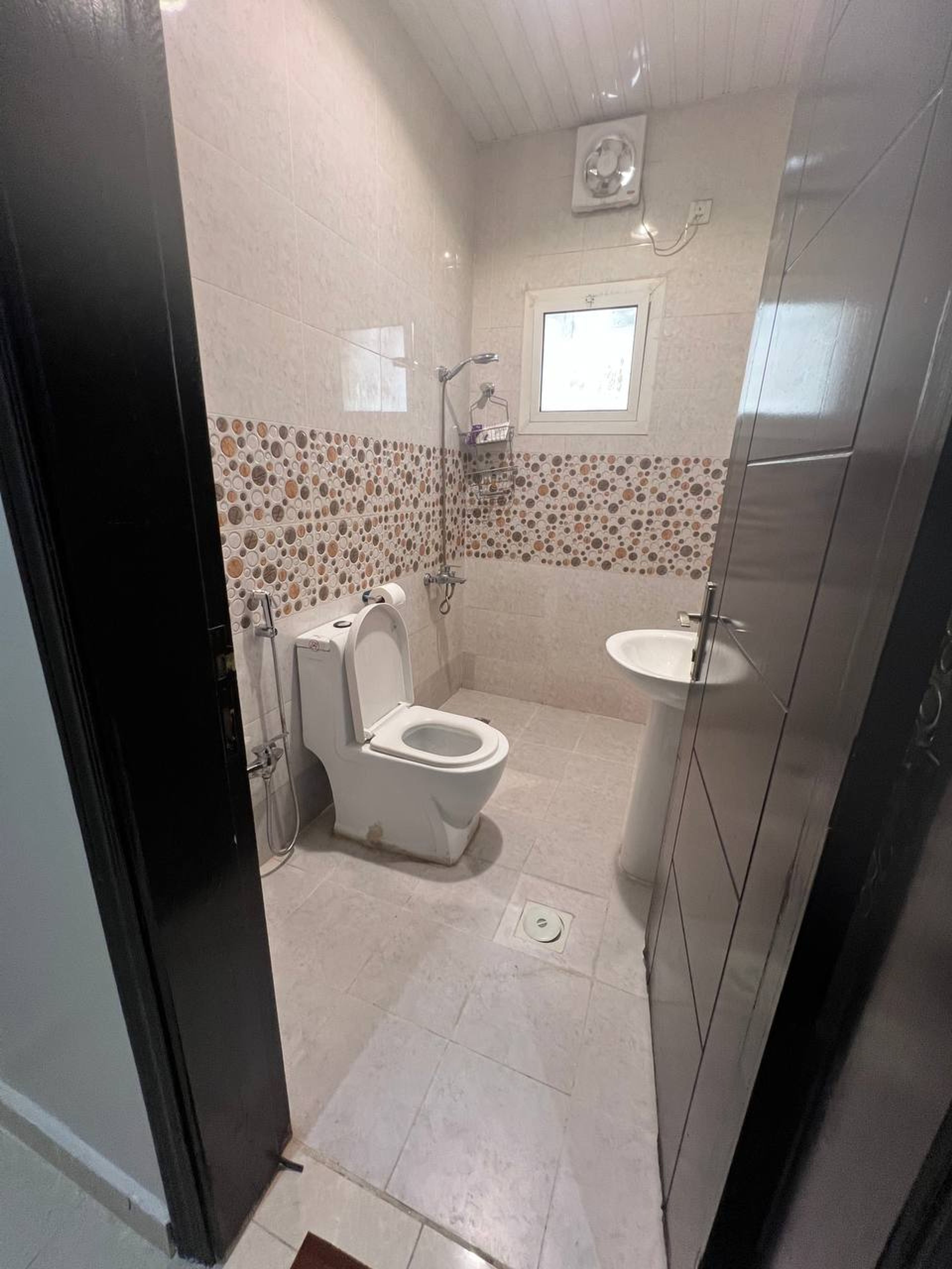 https://img.gathern.co/1400x0/1/3morLNh10JHVgK7v-YZTWRPSVKgF9EDQ.jpg