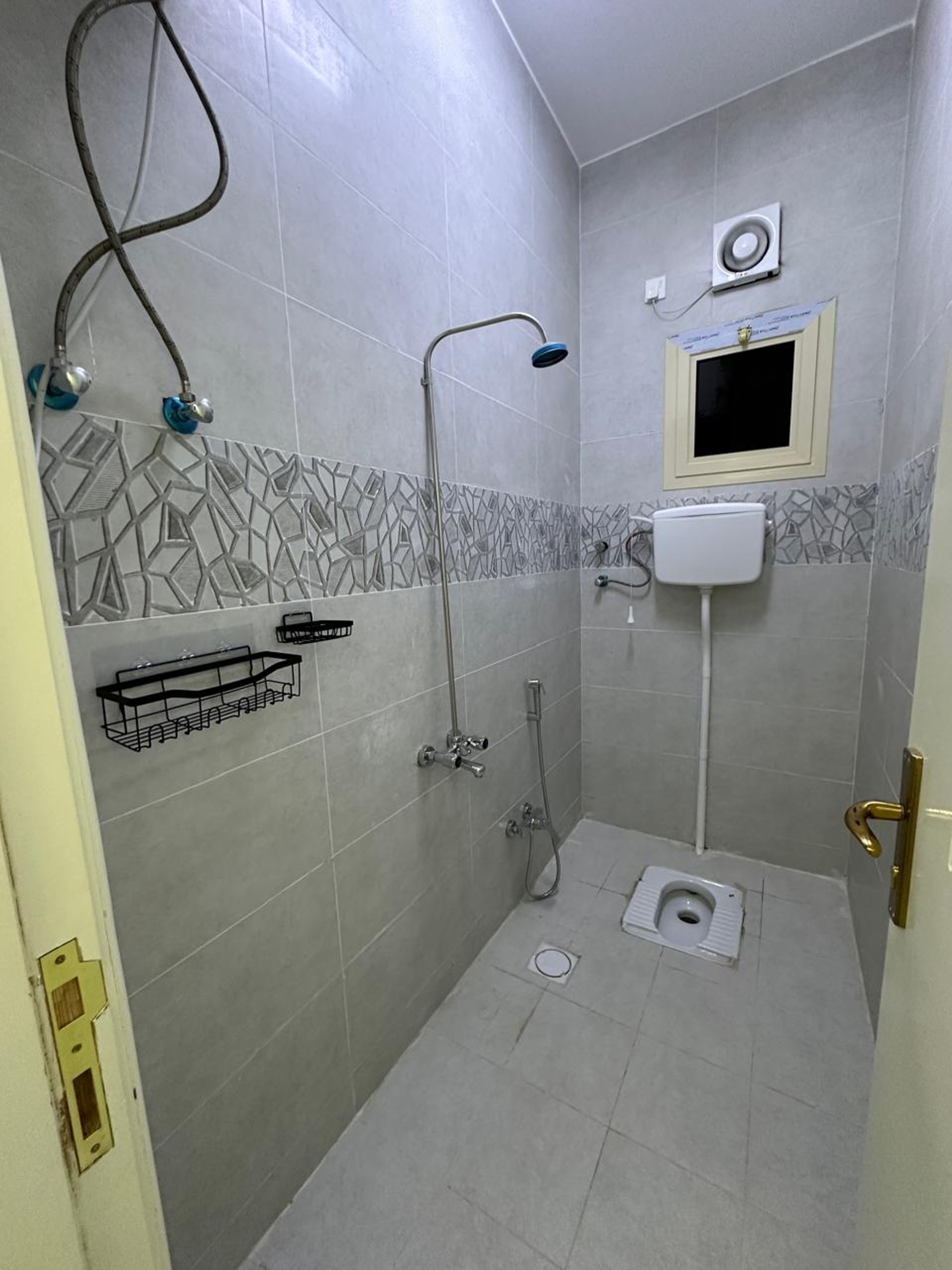 https://img.gathern.co/1400x0/1/3t82e4SBJvY6CdQT1Zdk8tnu1qhEmujQ.jpeg