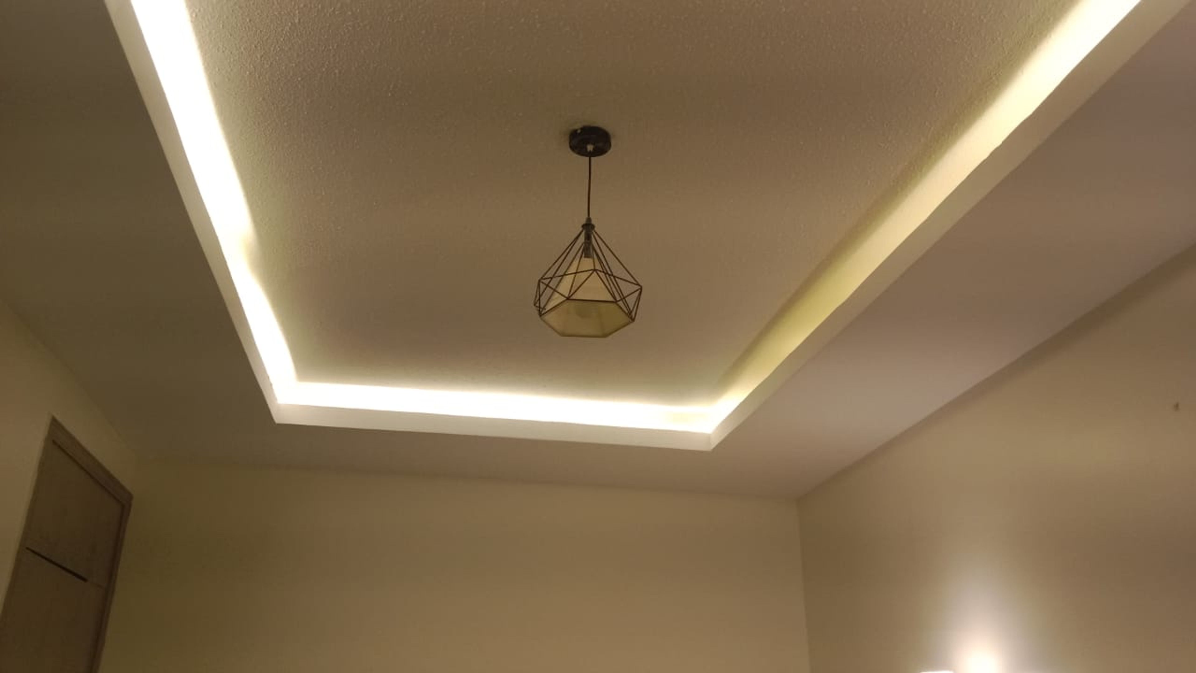 https://img.gathern.co/1400x0/1/3wh0LJE2KJRIXMt3TqwGmSMcYdRGcPmU.jpeg
