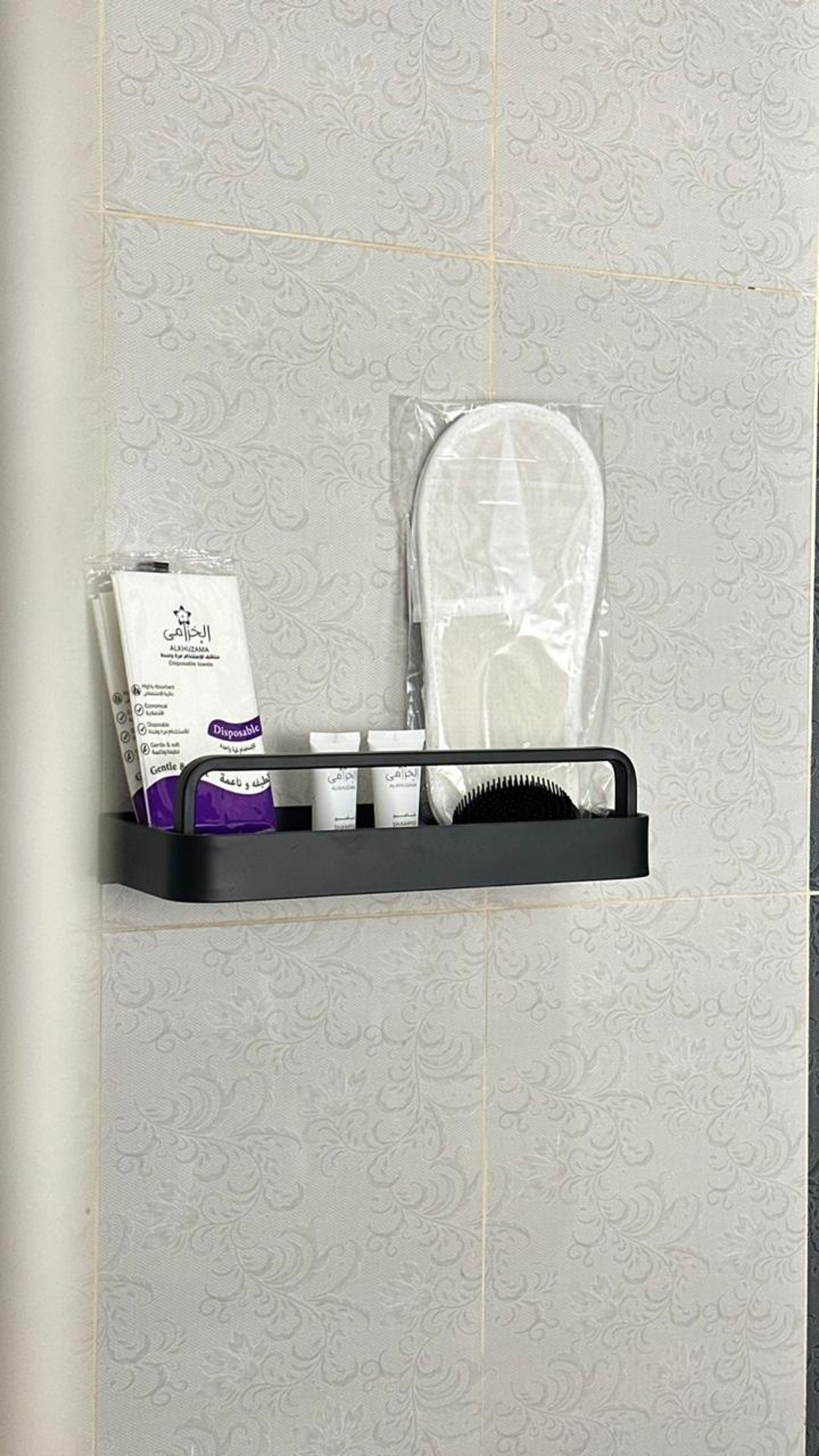 https://img.gathern.co/1024x0/1/3yQu1X-3FXKzgirQrsEt5Apxrx4Ph69z.jpeg