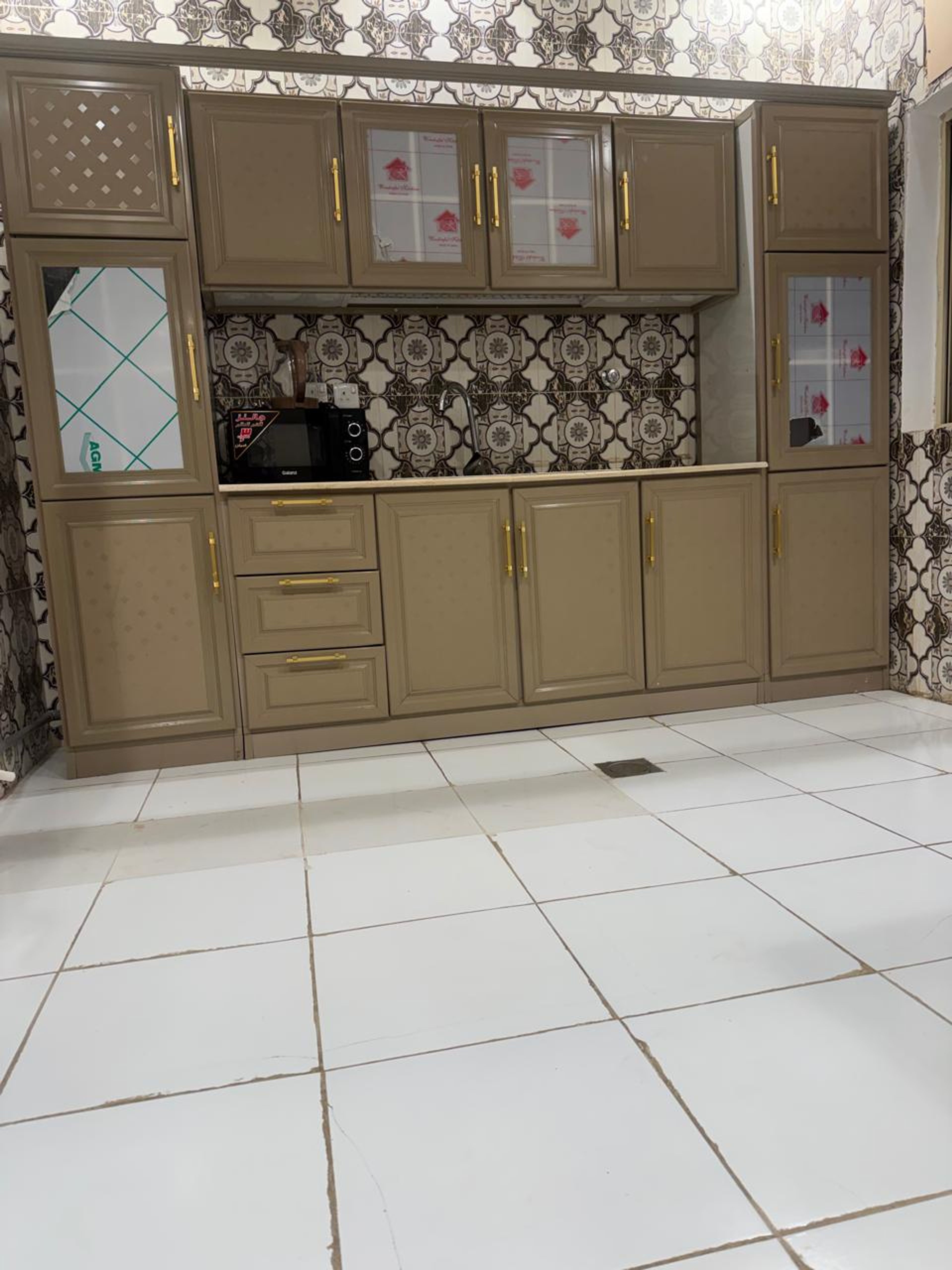 https://img.gathern.co/1400x0/1/4FjZvyE3ubIHl4IVSZmcDEvW04XKelU6.jpg