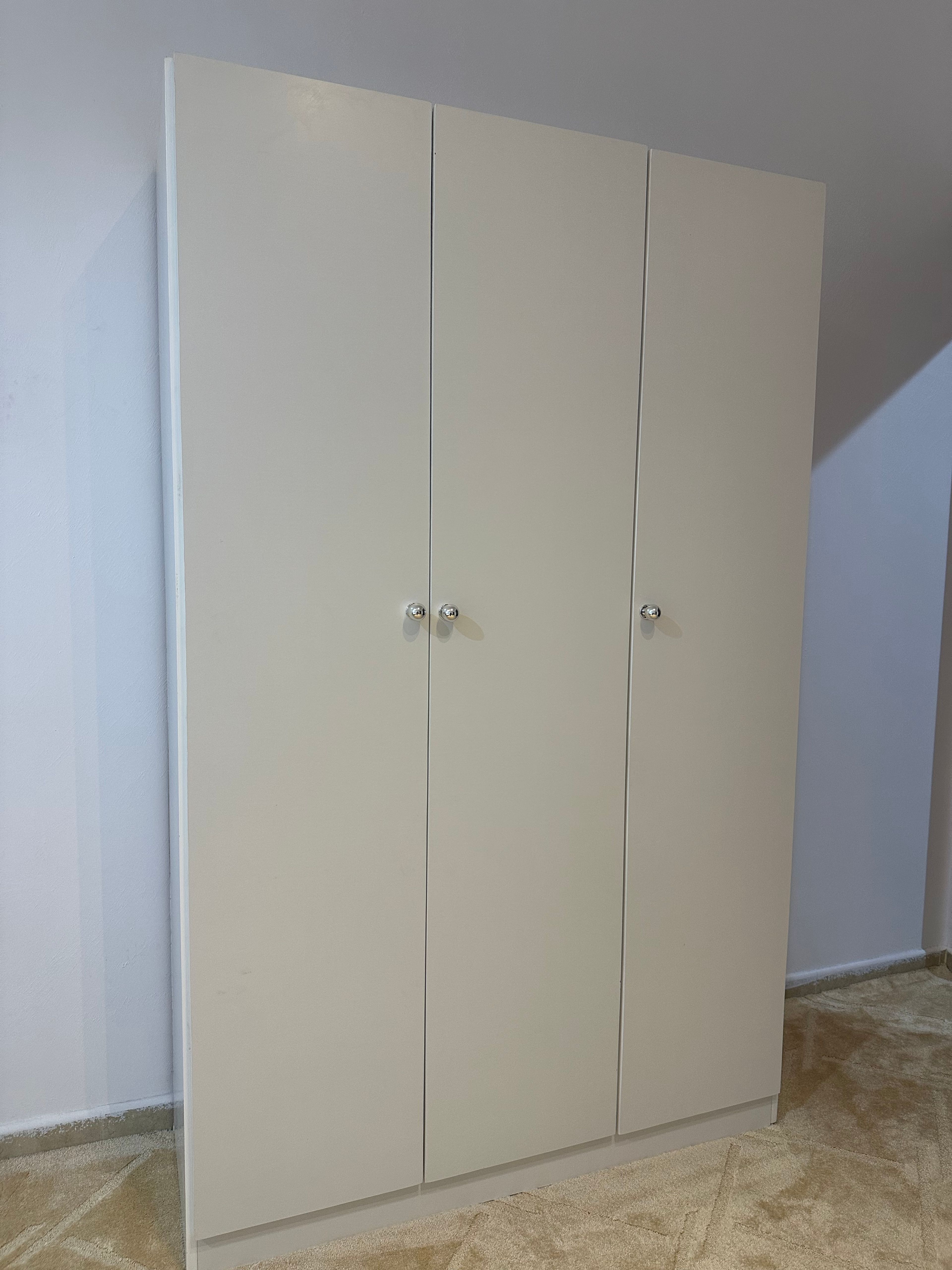 https://img.gathern.co/1400x0/1/4R6IhG0Jkz5d2RVwh-80QGPDDh2efAjD.jpg