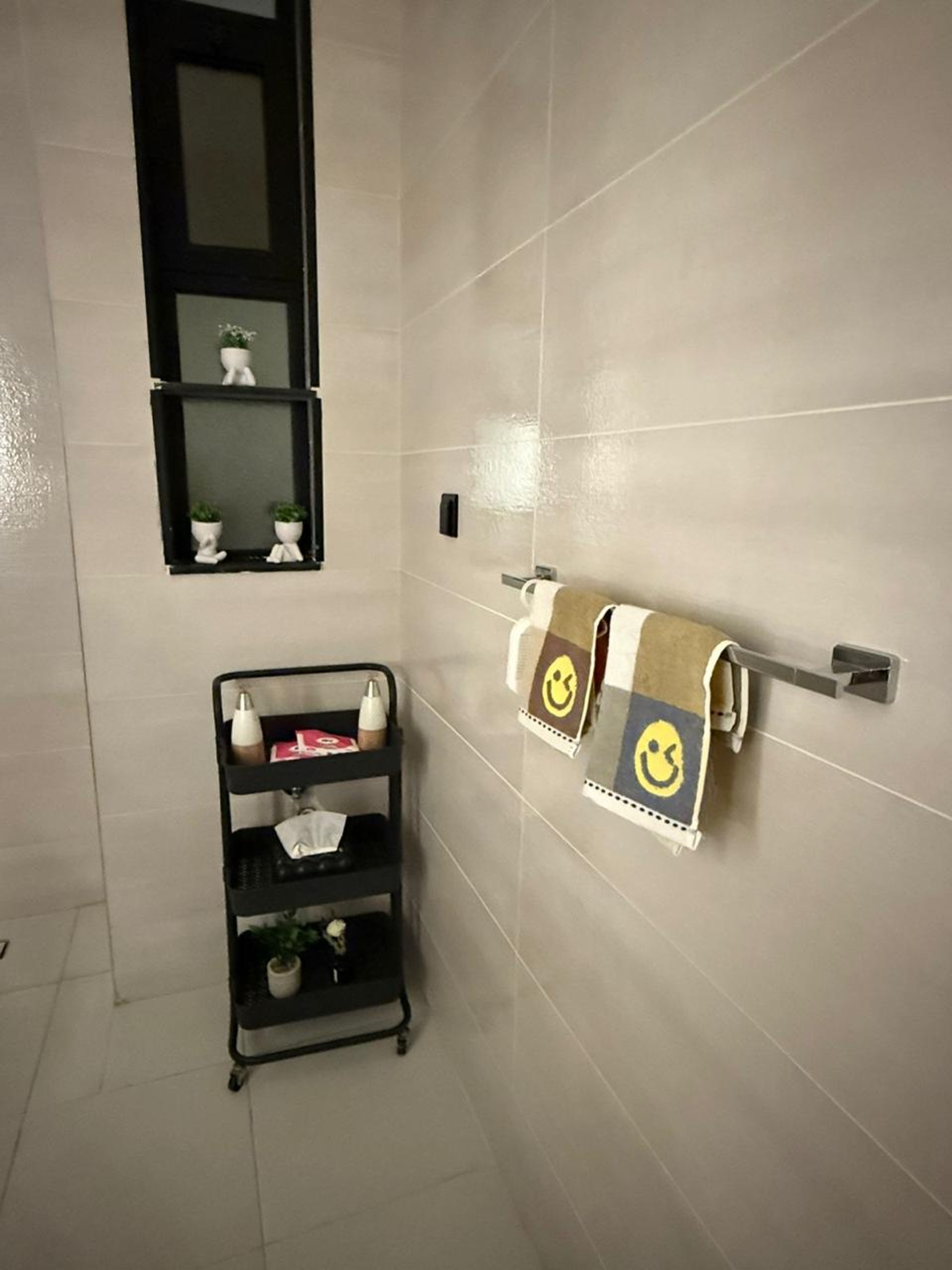 https://img.gathern.co/1024x0/1/4pyqkmNxhbByfOwXfSvhdvgAFoyy-2qx.jpeg