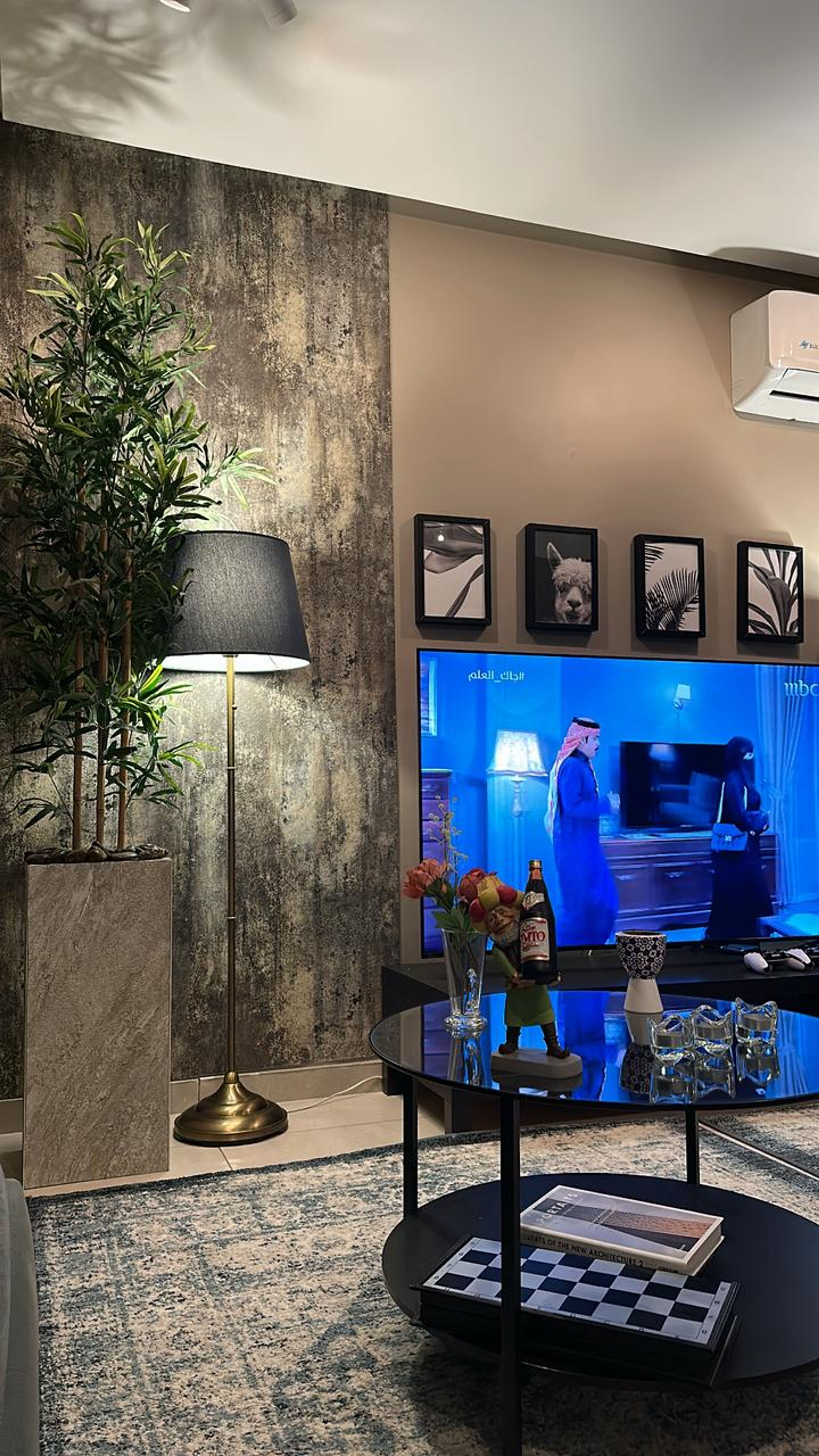 https://img.gathern.co/1400x0/1/4qms7DWxvQEmeFR3dxPHV9h-z2XyOptN.jpg