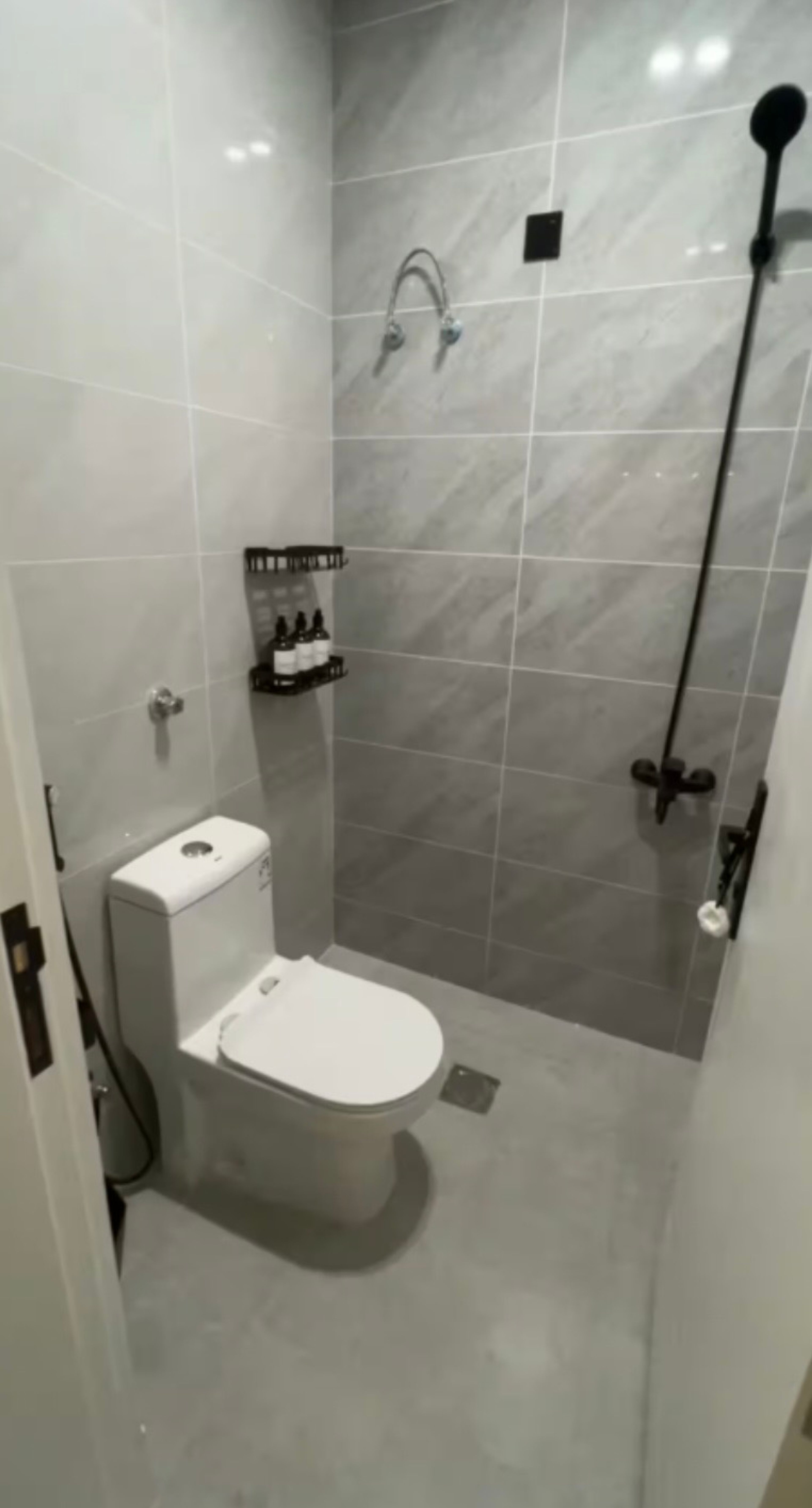 https://img.gathern.co/1400x0/1/55WijodK_FIgShMtAxE2G2GTgHeaBR0M.jpg