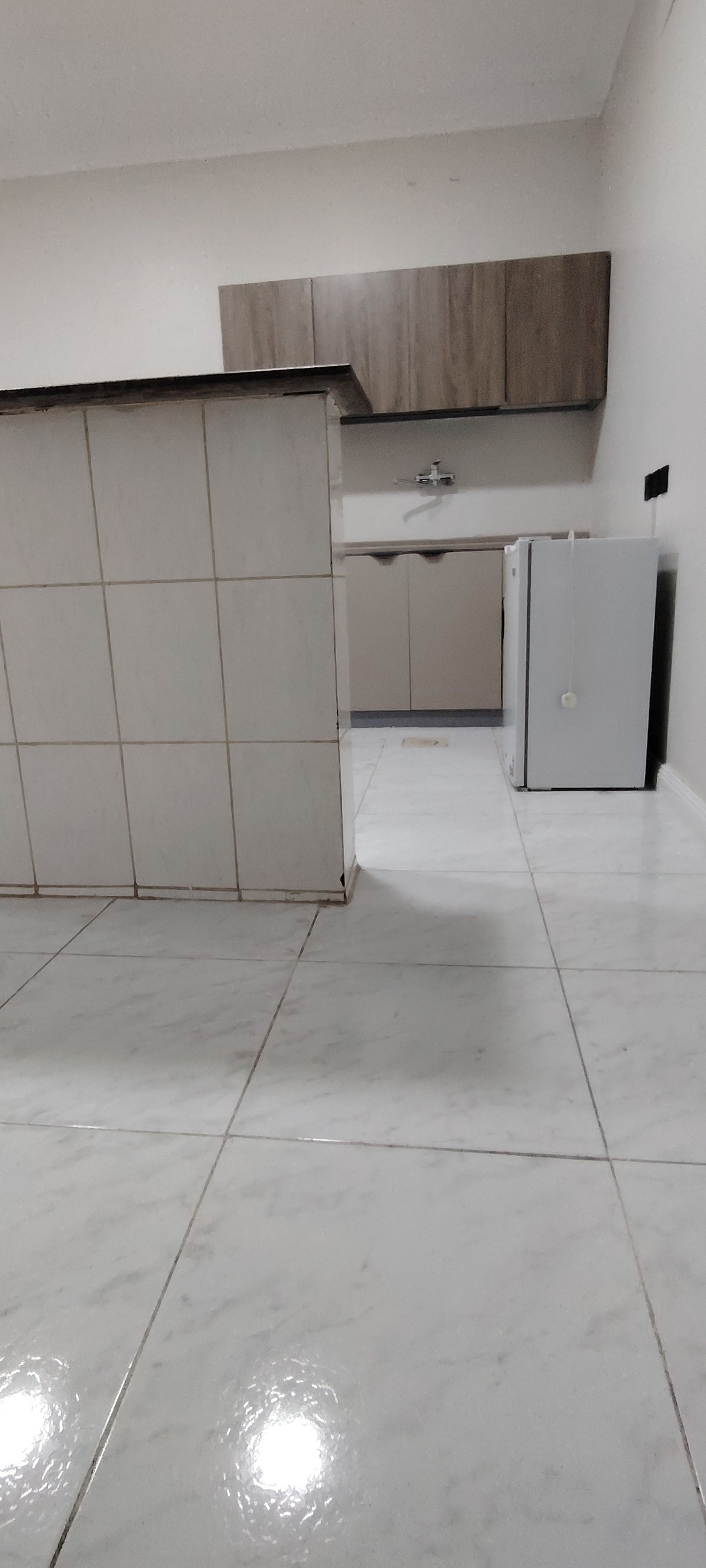 https://img.gathern.co/1024x0/1/6Y_m3o3YXZWzK-ClZcZb71g8PEJJtQw_.jpg