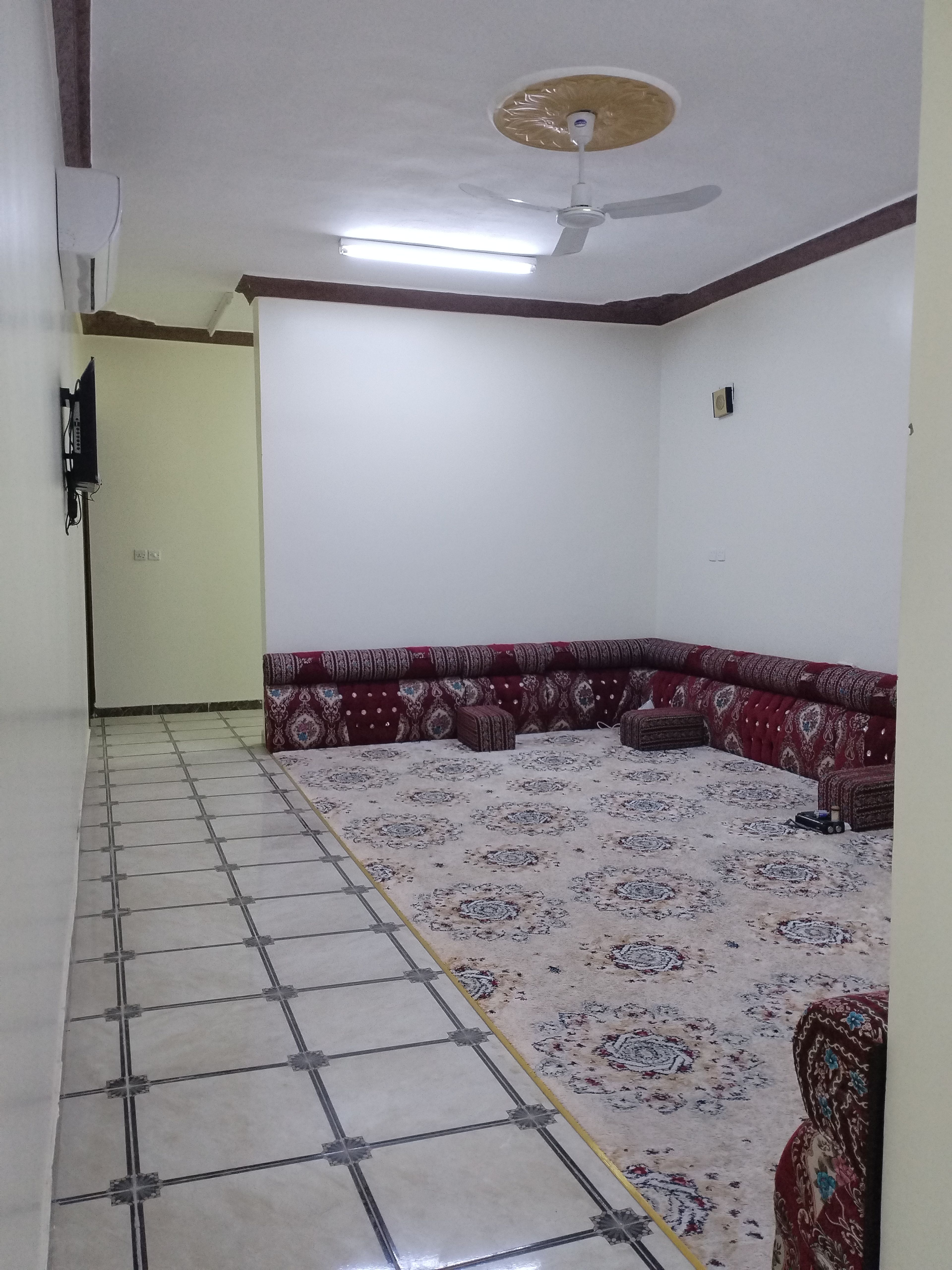 https://img.gathern.co/1400x0/1/6i_BcqBGzqWY2g7jQHSf-tL64Eh2qBs7.jpg