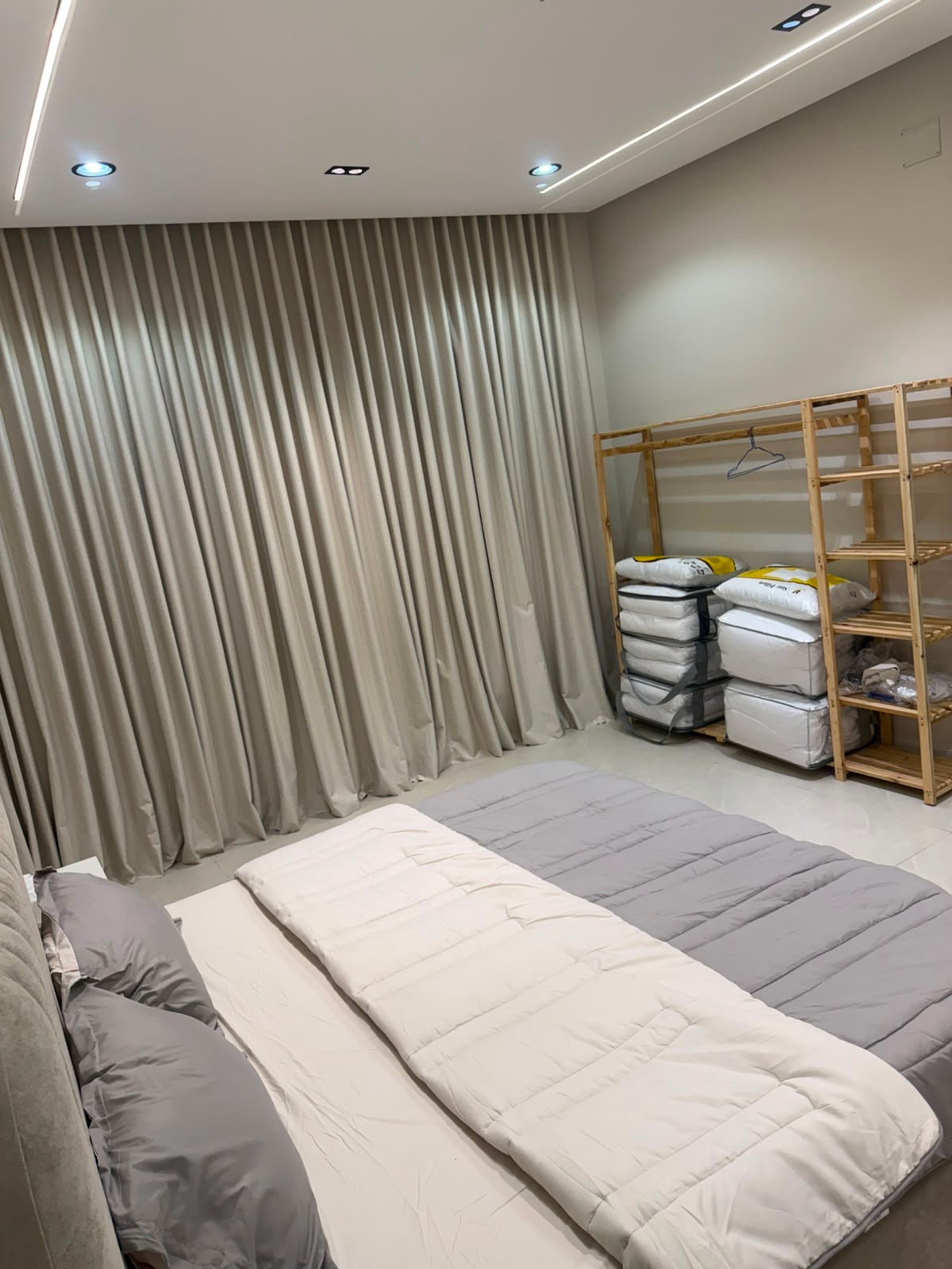 https://img.gathern.co/1024x0/1/6tk5ljS4S4kpEXGc9nbgCQgFOZejkJDf.jpg