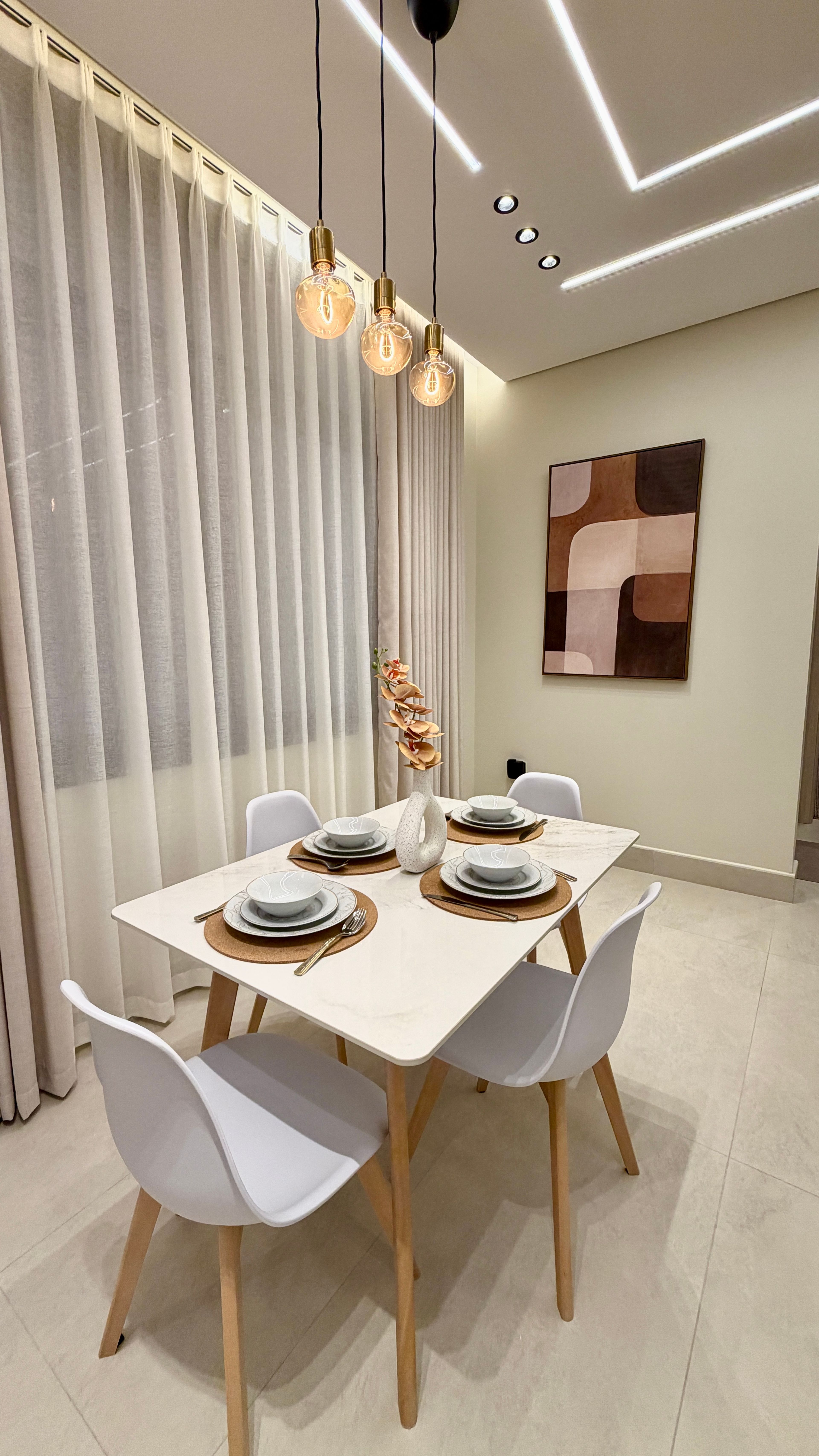 https://img.gathern.co/1024x0/1/6xnaC_CSVG-bnhfF4GDFjiccBSqp7YeF.jpg