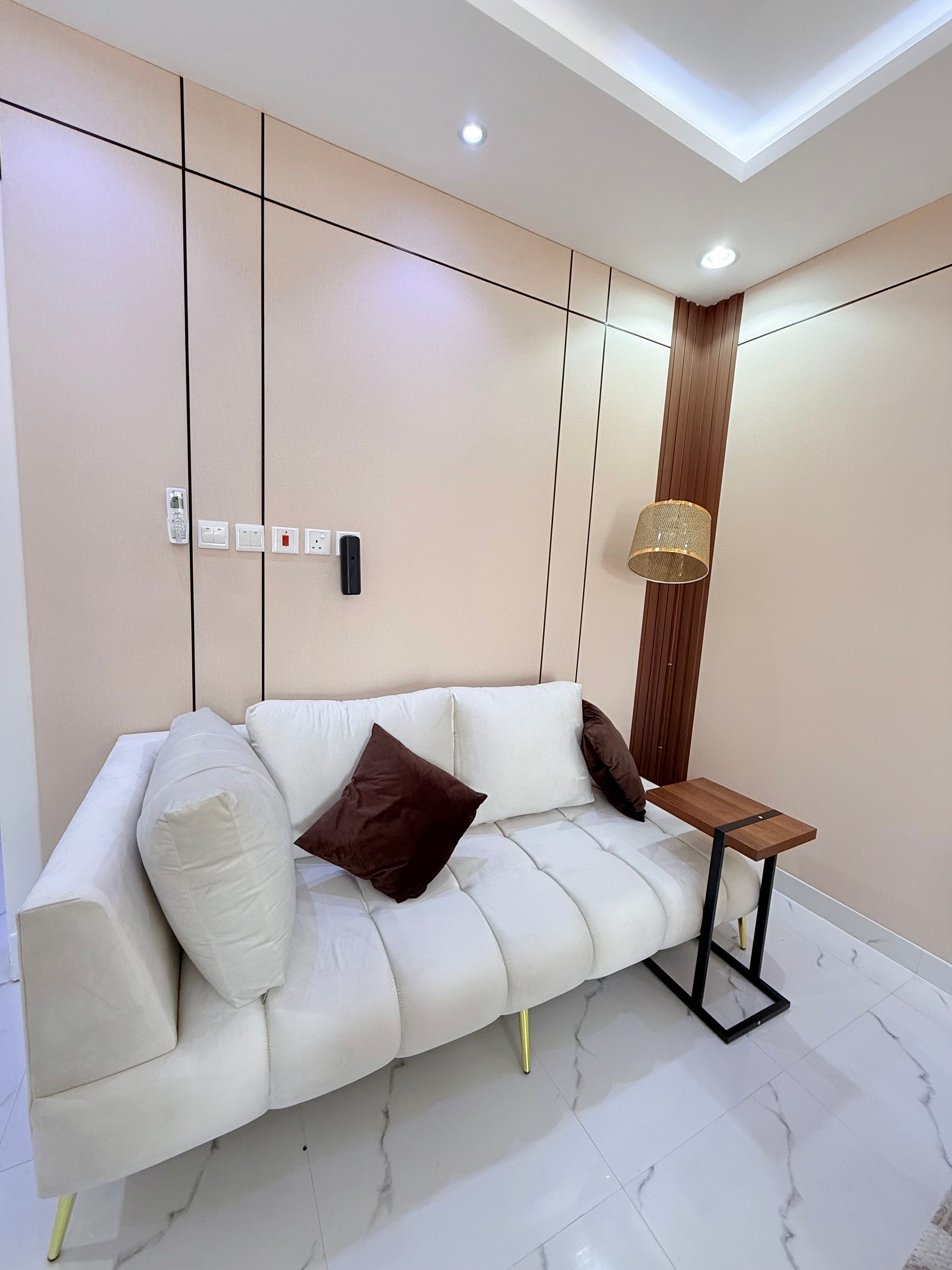 https://img.gathern.co/1400x0/1/7d3iGtSeI6Yag6vQHEs-gzfmfk-hKjIe.jpg