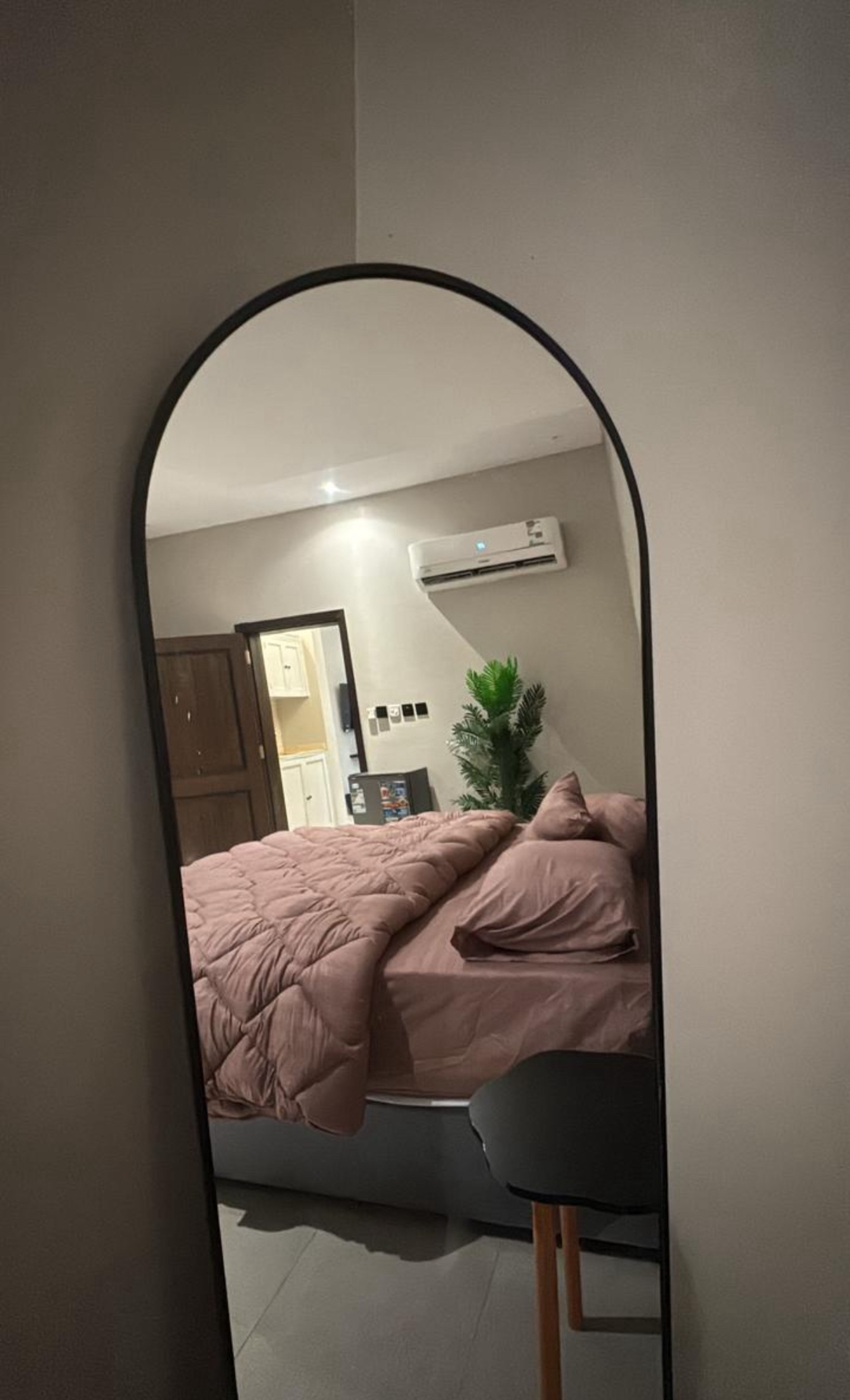 https://img.gathern.co/1400x0/1/7jibcoKP_Kw8snhvptcCmfr4QRRDSCAP.jpg