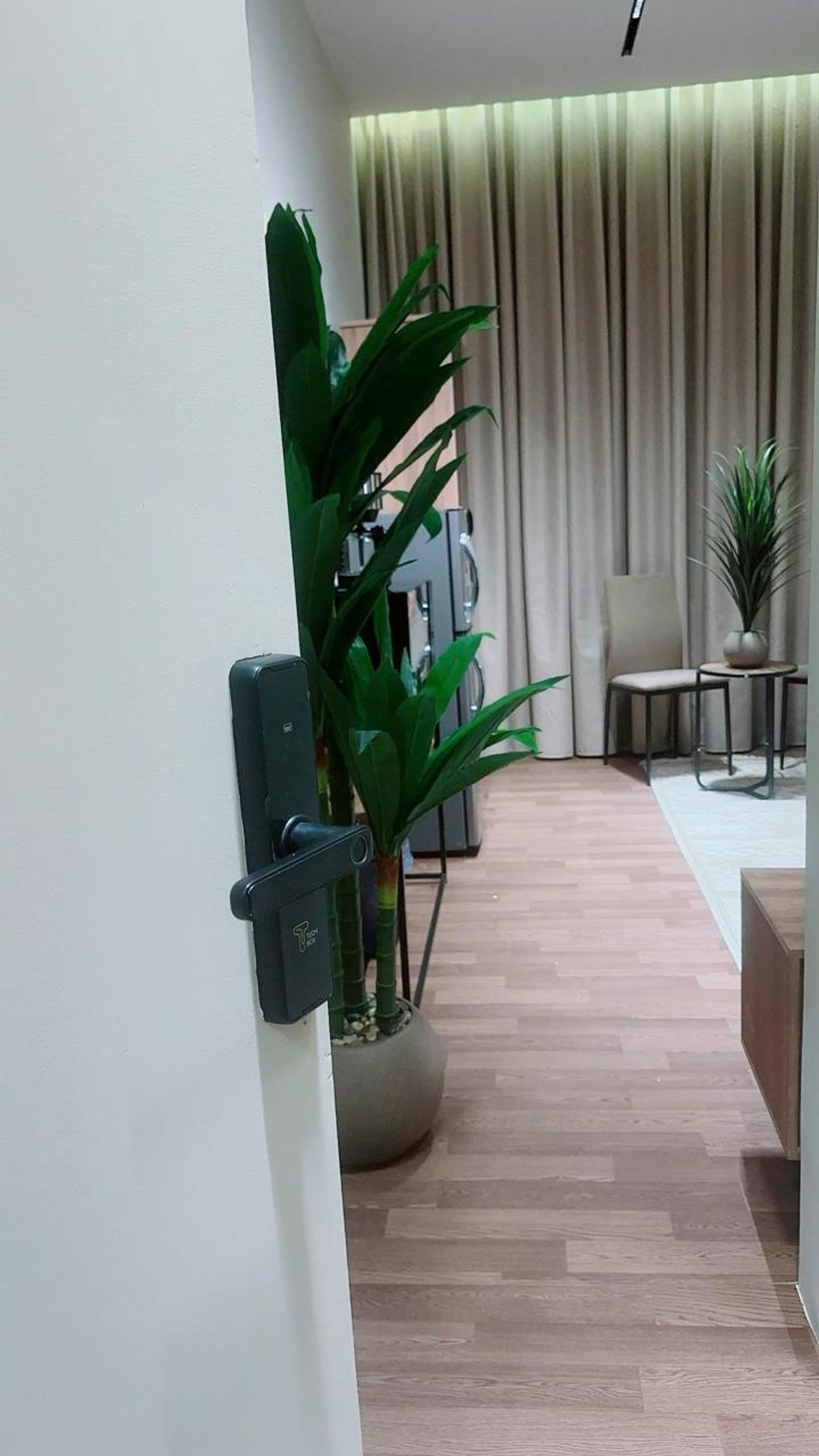 https://img.gathern.co/1400x0/1/7lRBt7RQIkLSWj6qTmqhcCvWtoud1h6w.jpg