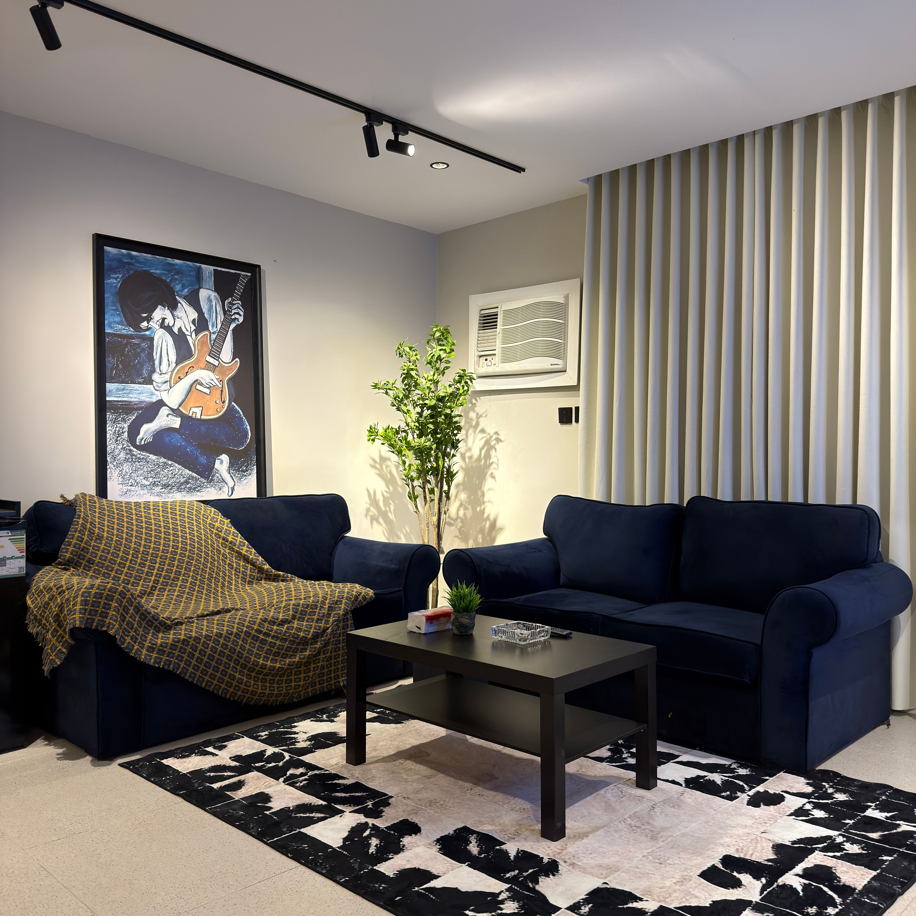 https://img.gathern.co/1400x0/1/7sB57bL9S-cvMwT3otrsL74fOxsPujhX.jpeg