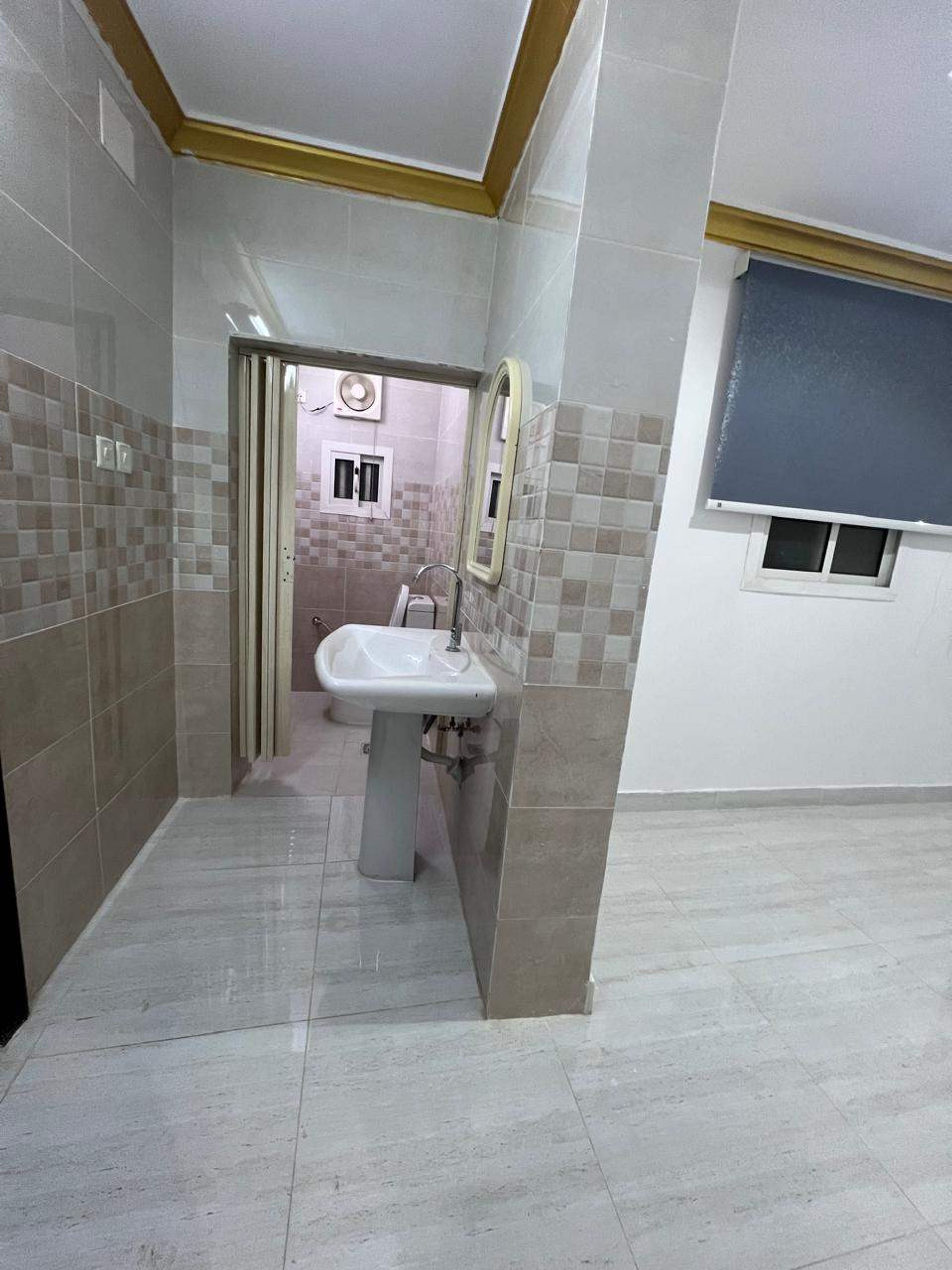 https://img.gathern.co/1400x0/1/80MFI4y6AiBdAv36bgYjIvB6PzCYipgf.jpg