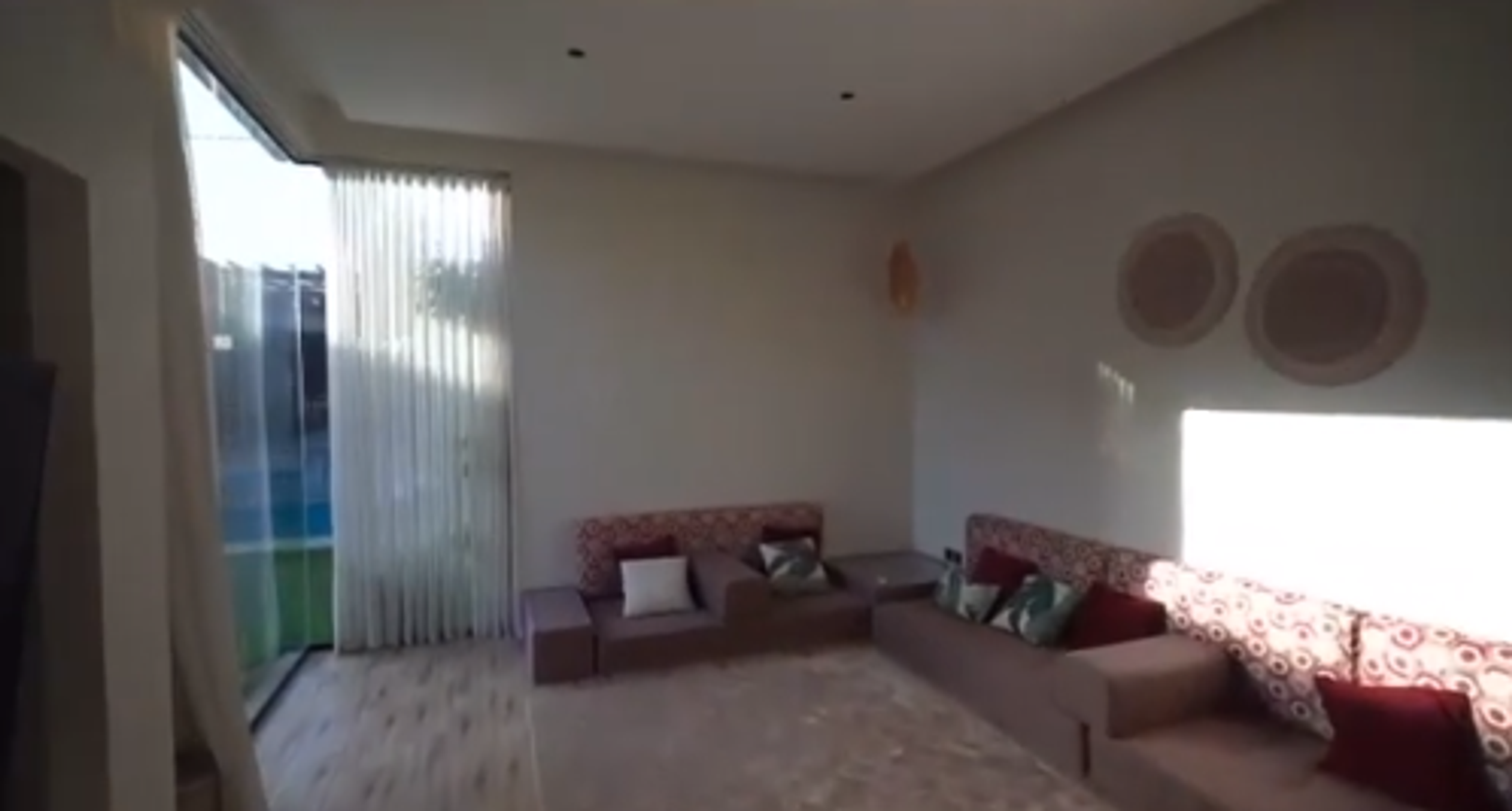 https://img.gathern.co/1400x0/1/8AEDdDfHYnhD7Si15iWmhlXHecomH6hB.png