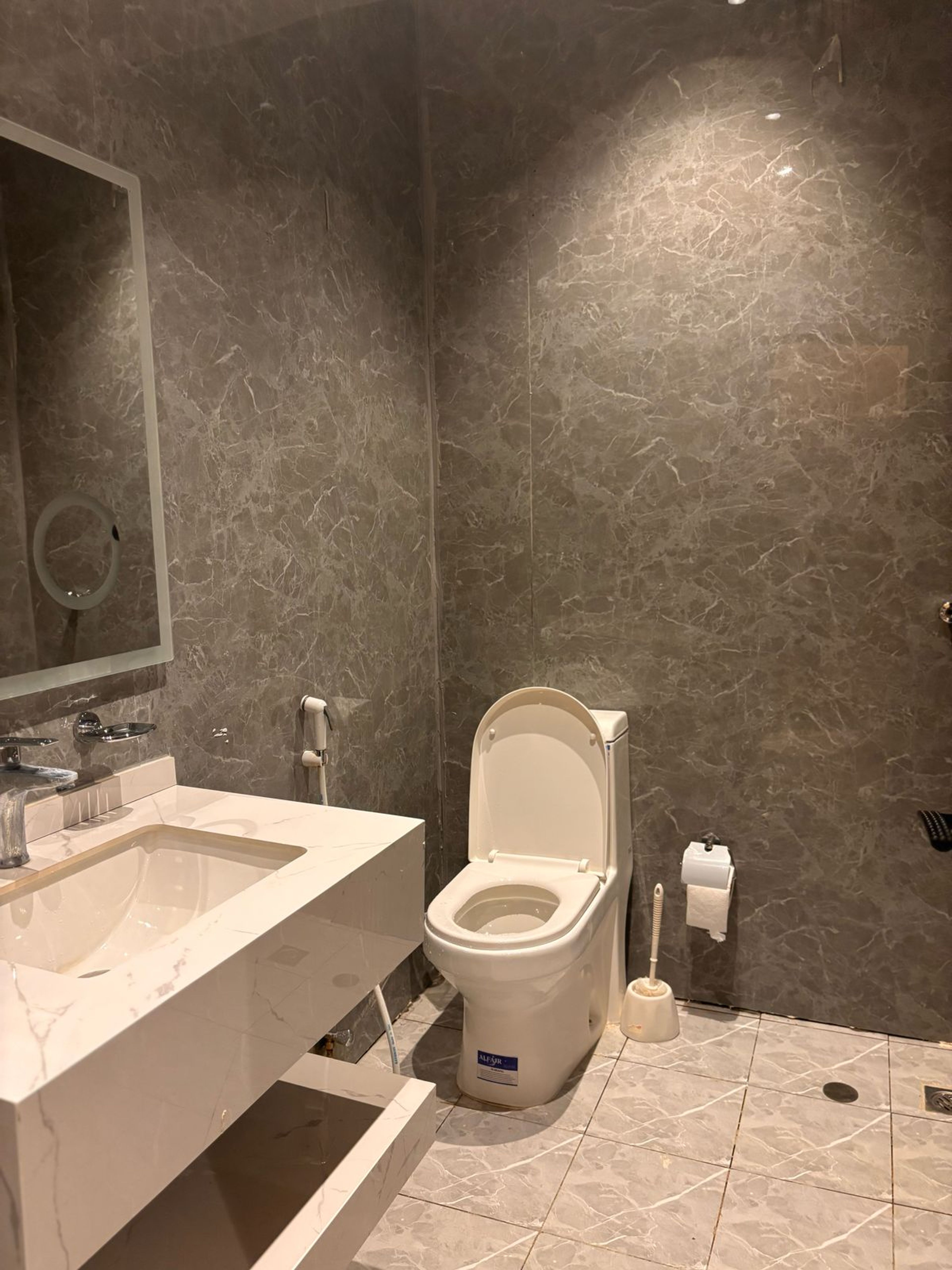 https://img.gathern.co/1400x0/1/8LjFnLT9LXXH2mo8PLESN8WKqt6UM5Oy.jpg