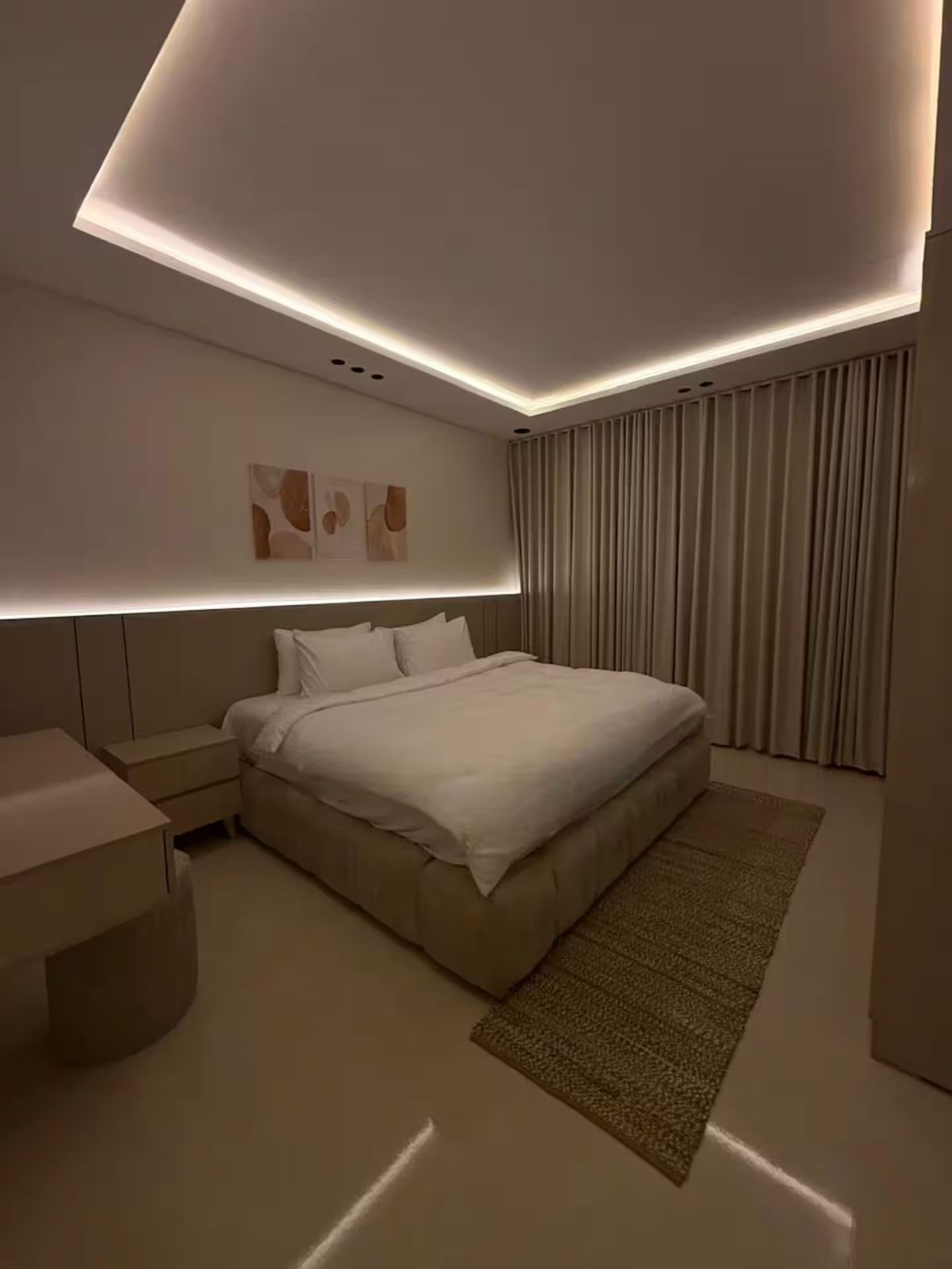 https://img.gathern.co/1400x0/1/8Nlt8SBXpW9Lo3hETuQV3khld5L7oxRt.jpg