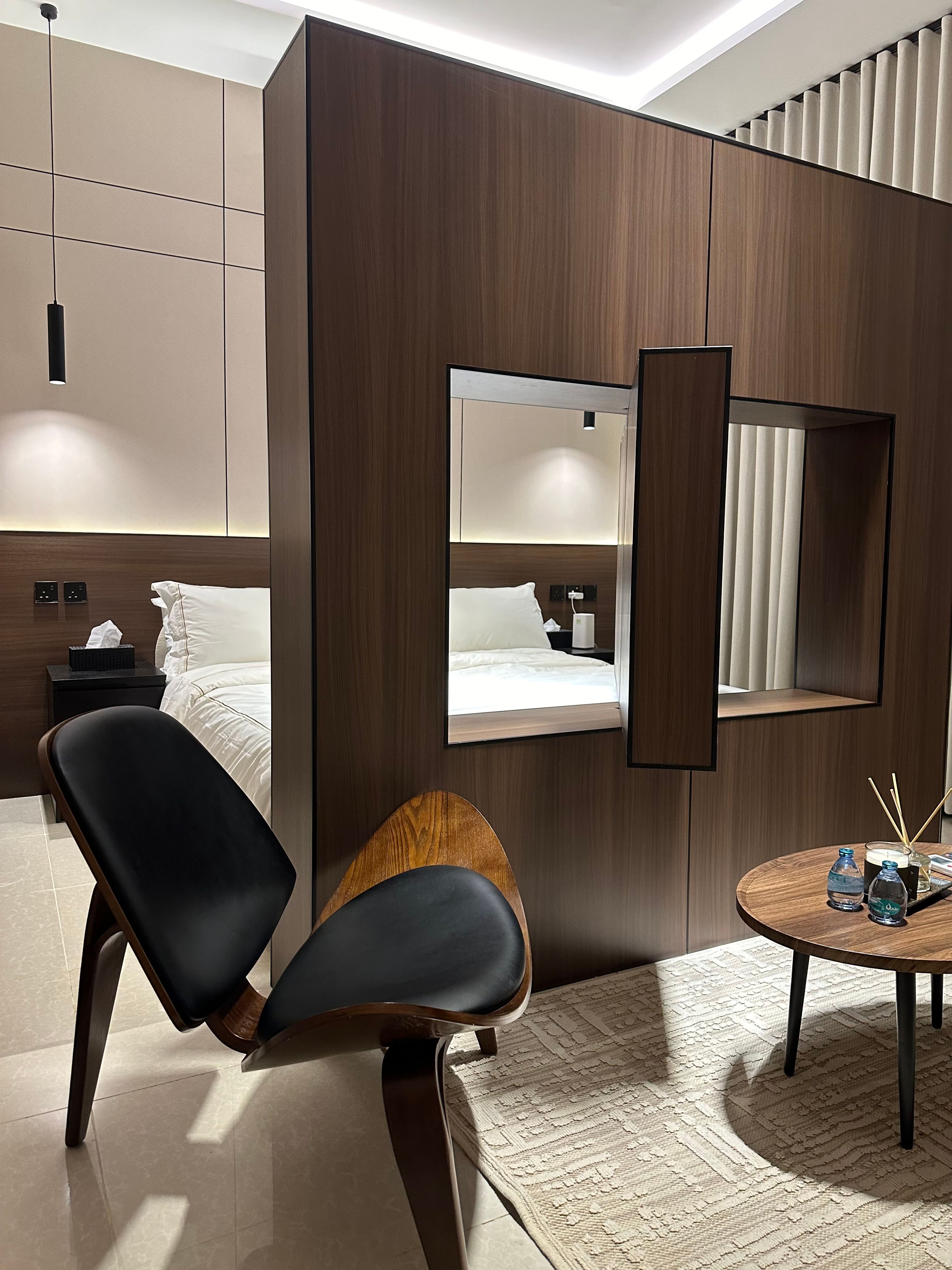 https://img.gathern.co/1400x0/1/8jAJxHe138nyZnQkVJ5VWQ2KZ_u6IK0o.jpeg