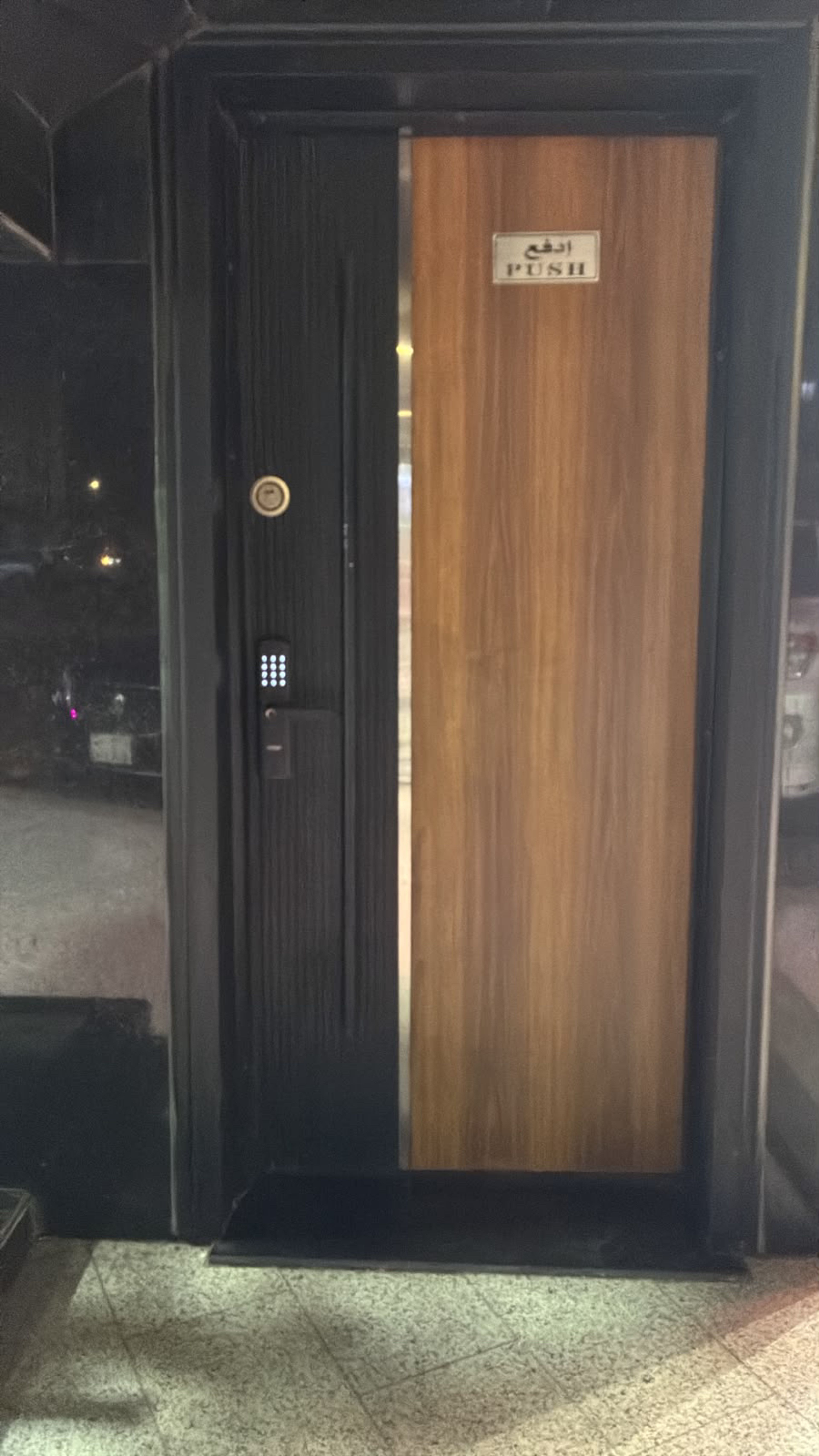 https://img.gathern.co/1024x0/1/94pQ3NdHpfeZnRjo8g2wantjhT4_25c4.jpg