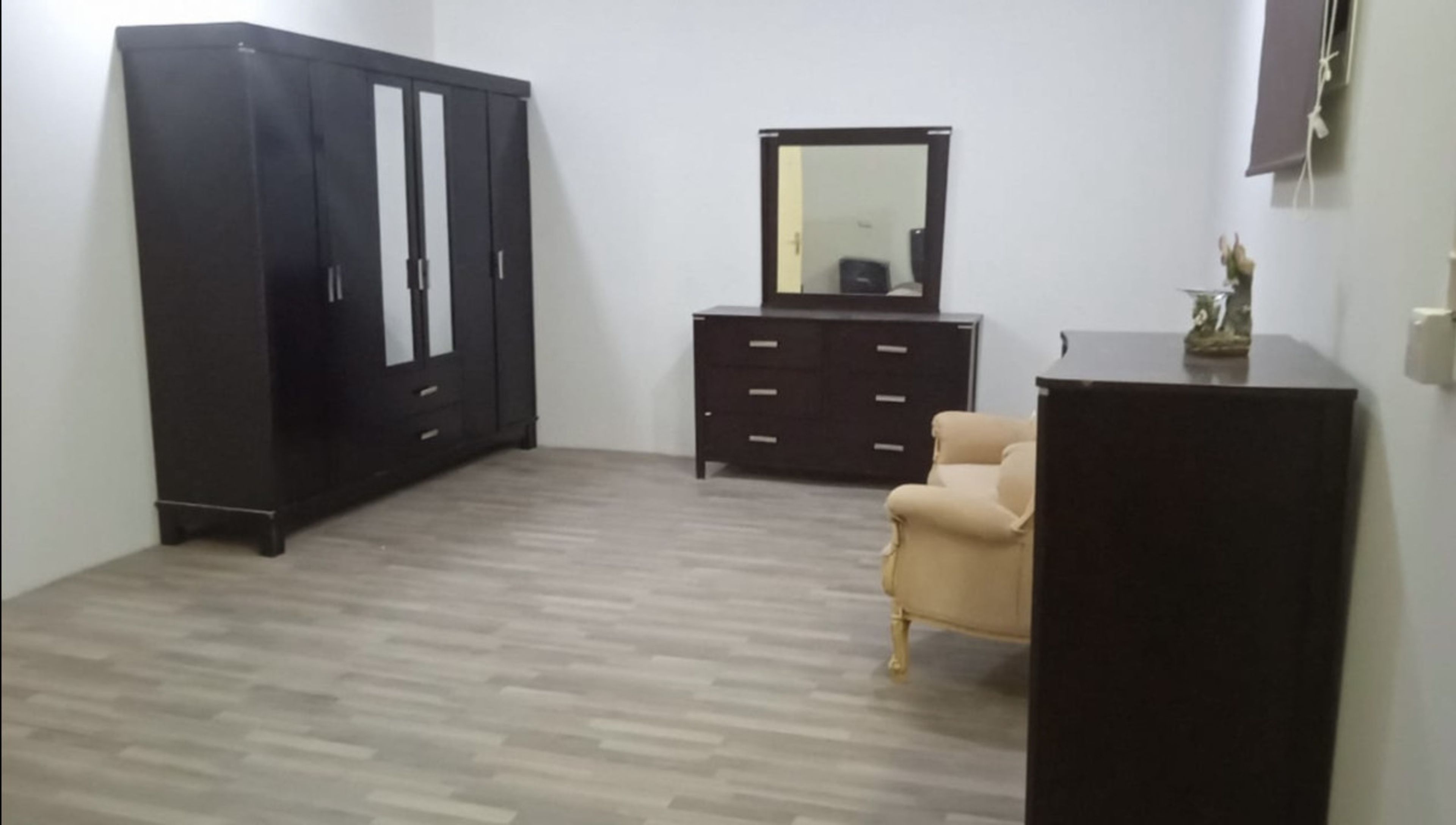 https://img.gathern.co/1400x0/1/959uU7c-BVhjPJJi-KyaWS76ya8LBxcX.jpeg