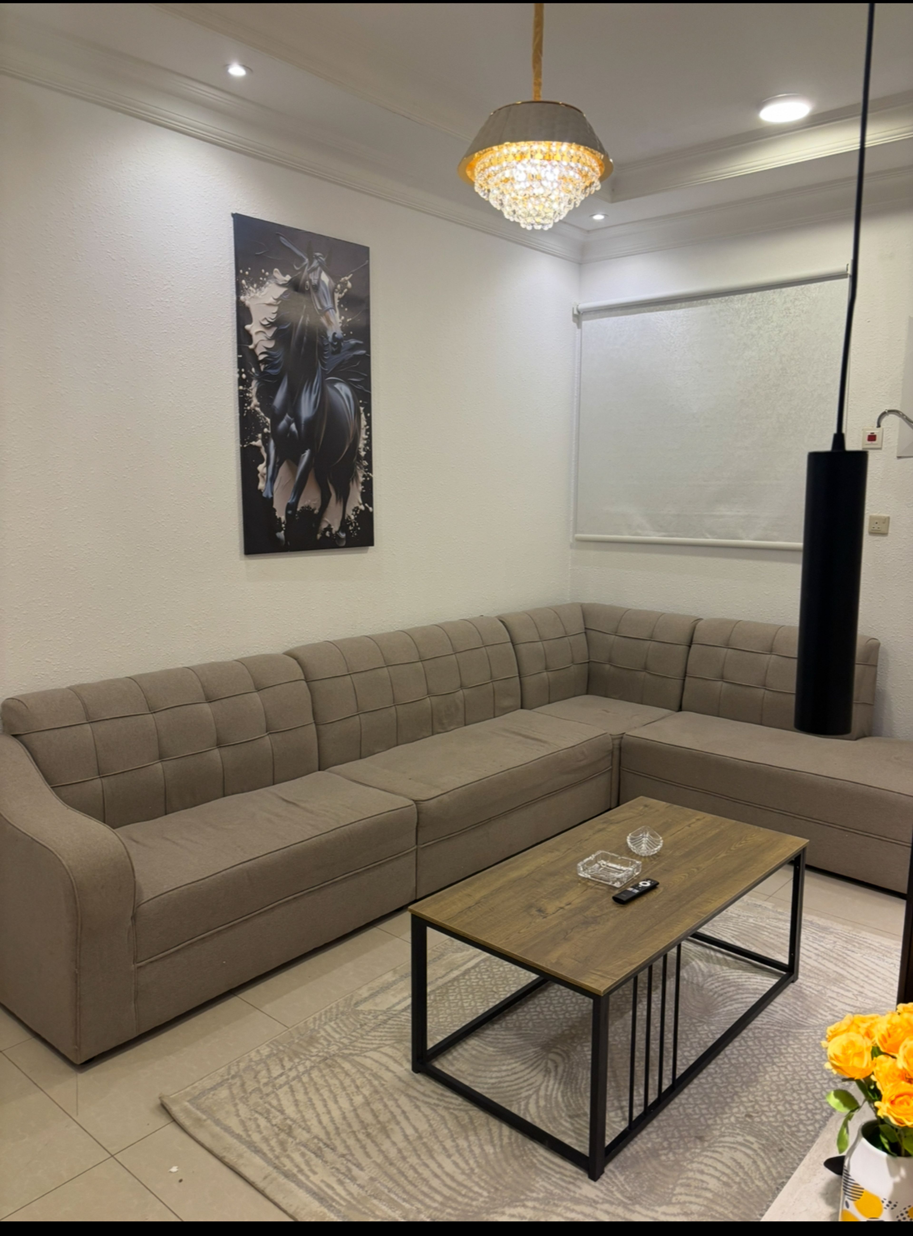 https://img.gathern.co/1400x0/1/9Qpne3G3v5zDT-WDQr55kG-Bt7BchvIf.jpg