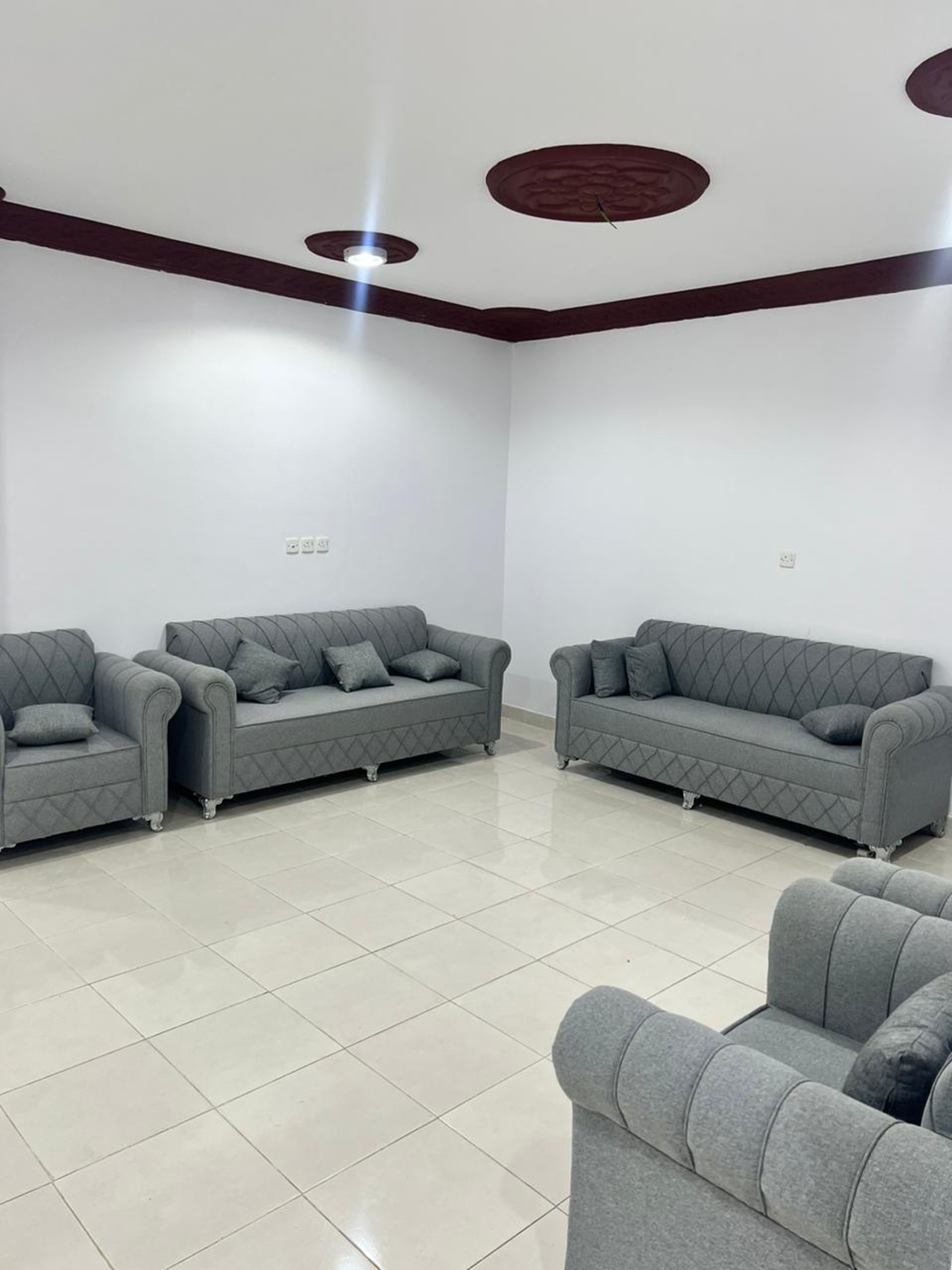 https://img.gathern.co/1024x0/1/9fzZO_kwtIPJ8UD1x6oktDrDBfhIkNkh.jpg