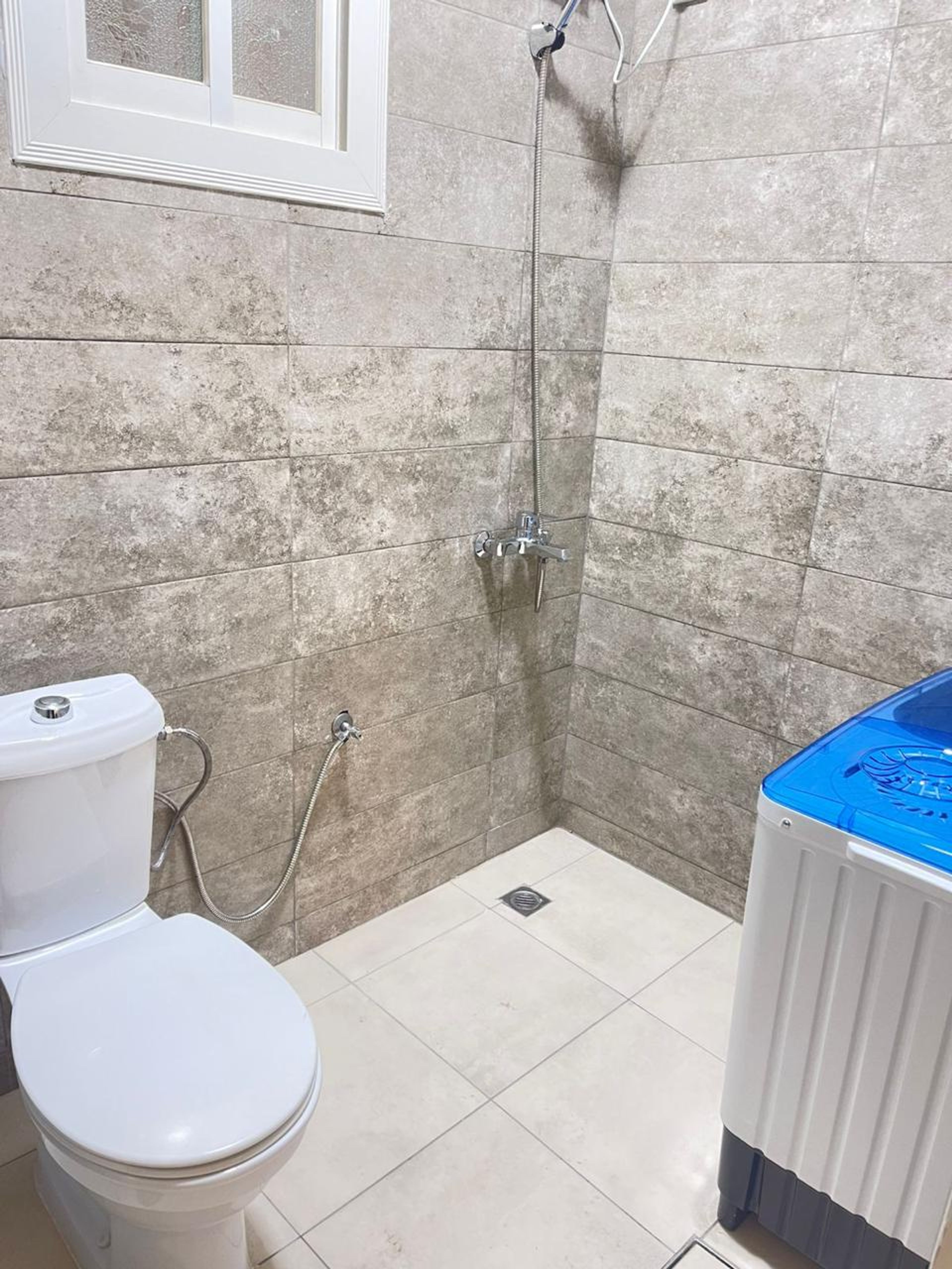 https://img.gathern.co/1024x0/1/9pRl1wHH4w0uEyDXrSDWDbjkR02Lzaav.jpeg