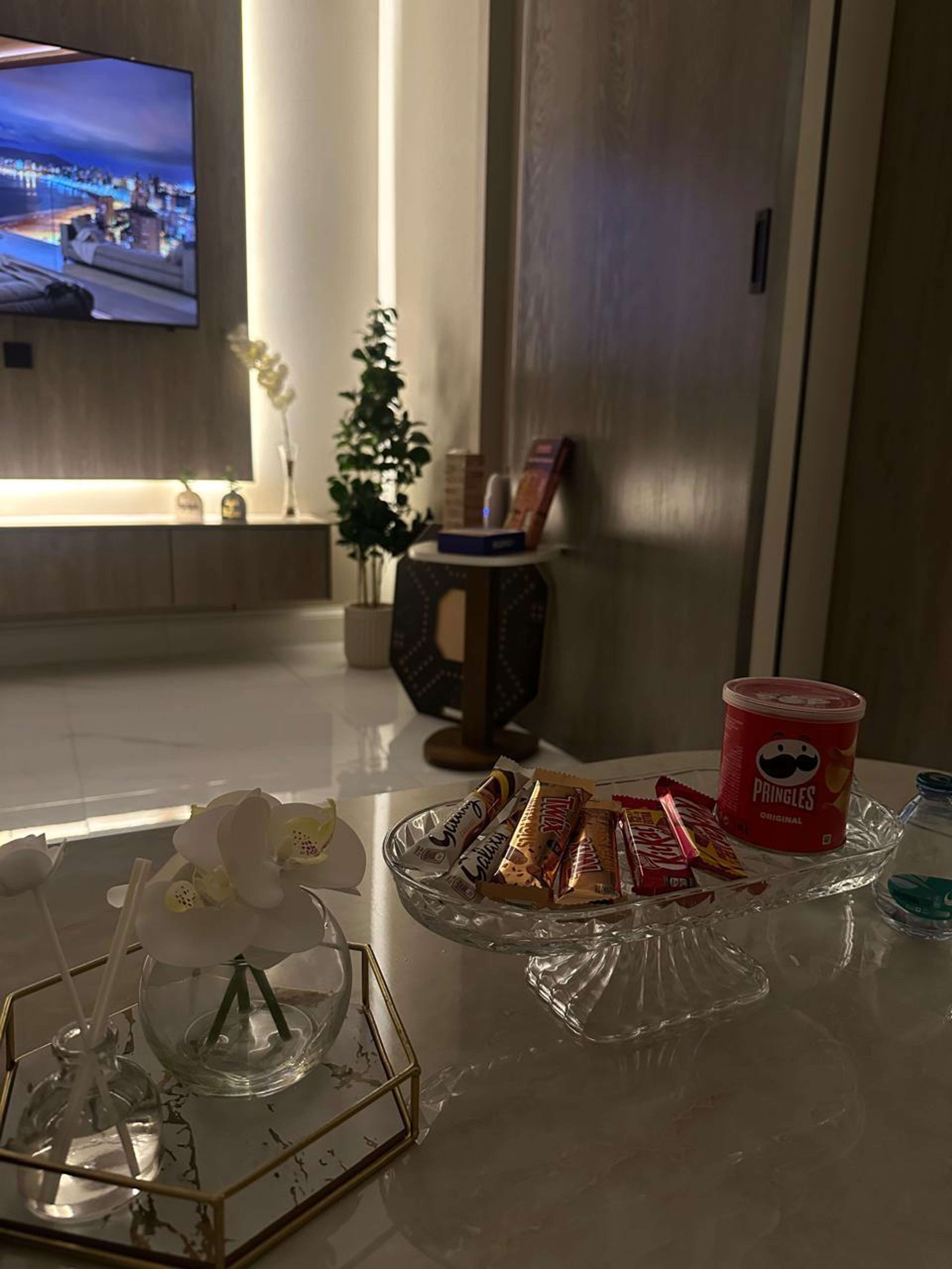 https://img.gathern.co/1400x0/1/9sHcwVOam15A3onzvKm6lCsWsl5EKHEb.jpg