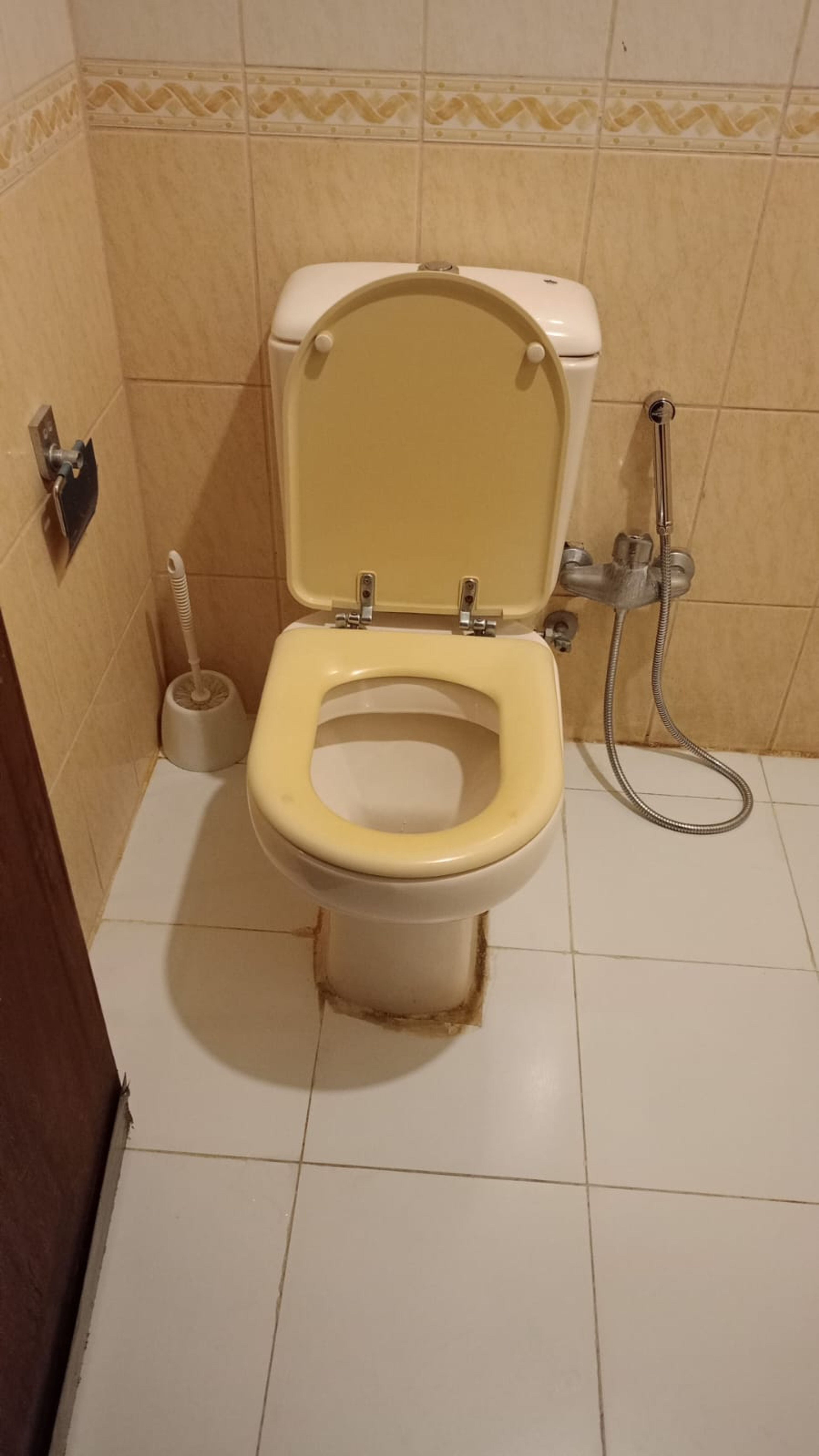 https://img.gathern.co/1400x0/1/9t3V6Y_5qwMt_N1Icli48SENtJIofirx.jpeg