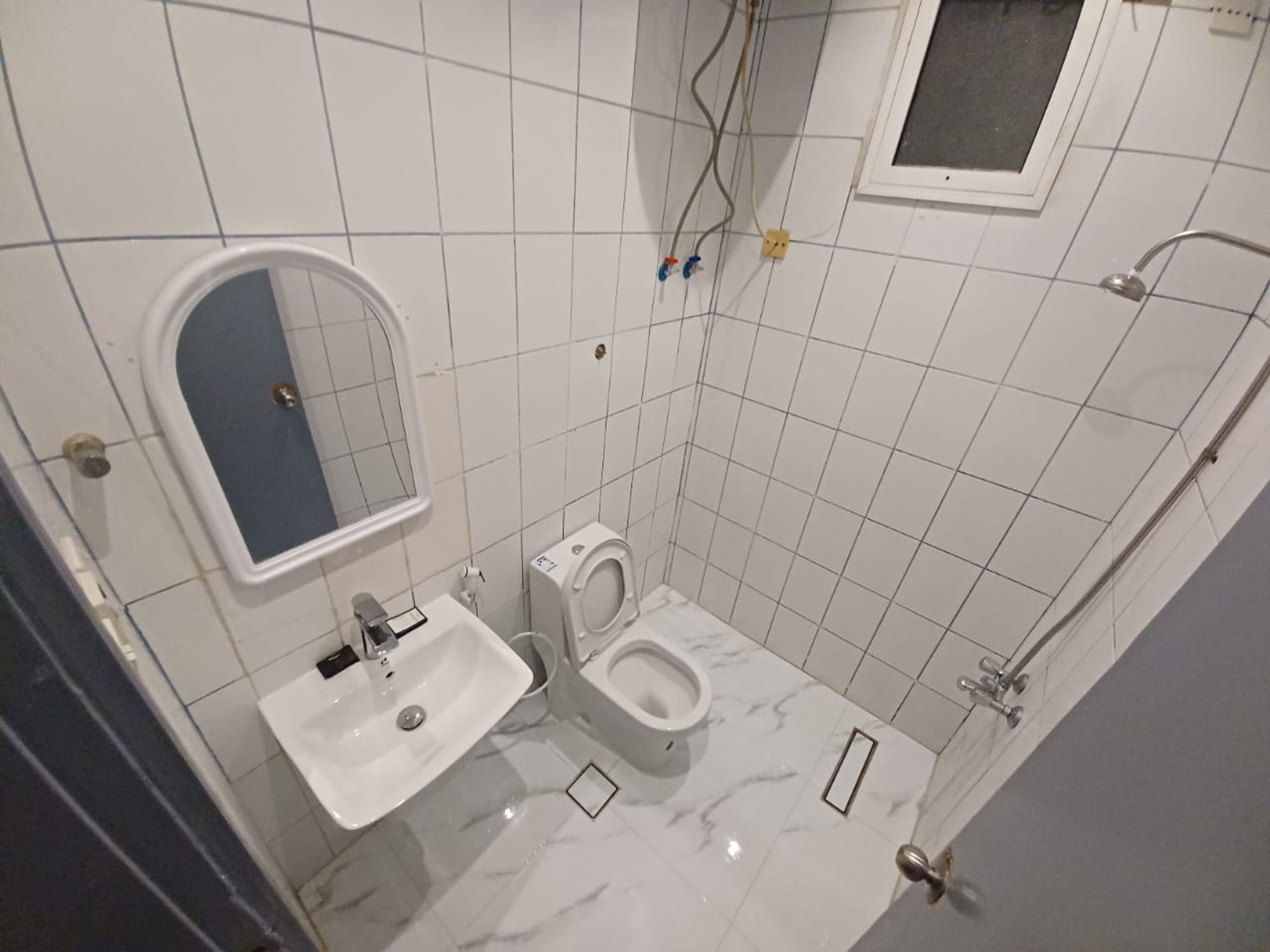 https://img.gathern.co/1400x0/1/A-TMjPlwbBFVPkpWPXyWEDOVhslTHEn8.jpg