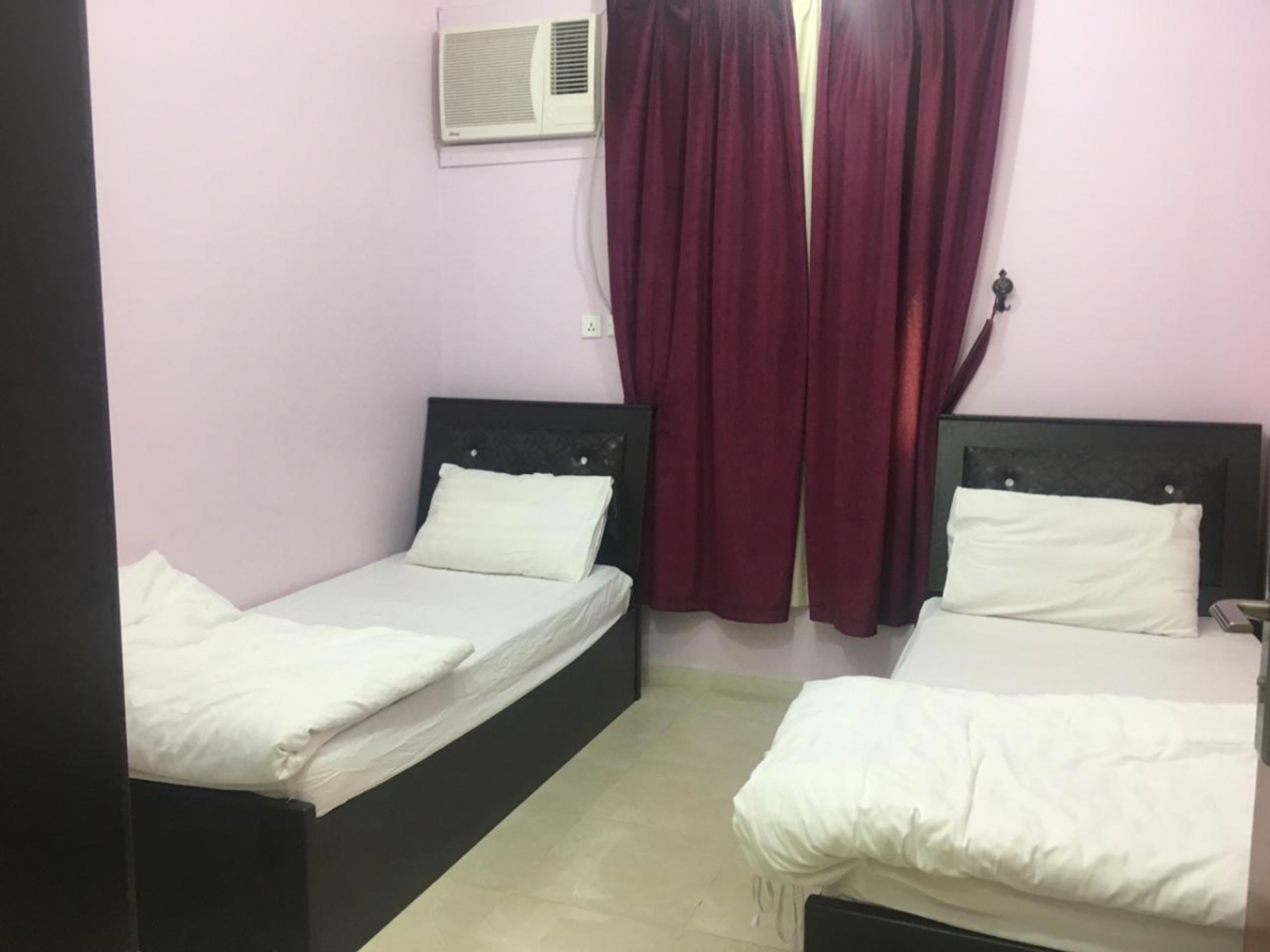 https://img.gathern.co/1400x0/1/AovBmH7MVdvW03uPNVN7HLO10wo66ecp.jpeg