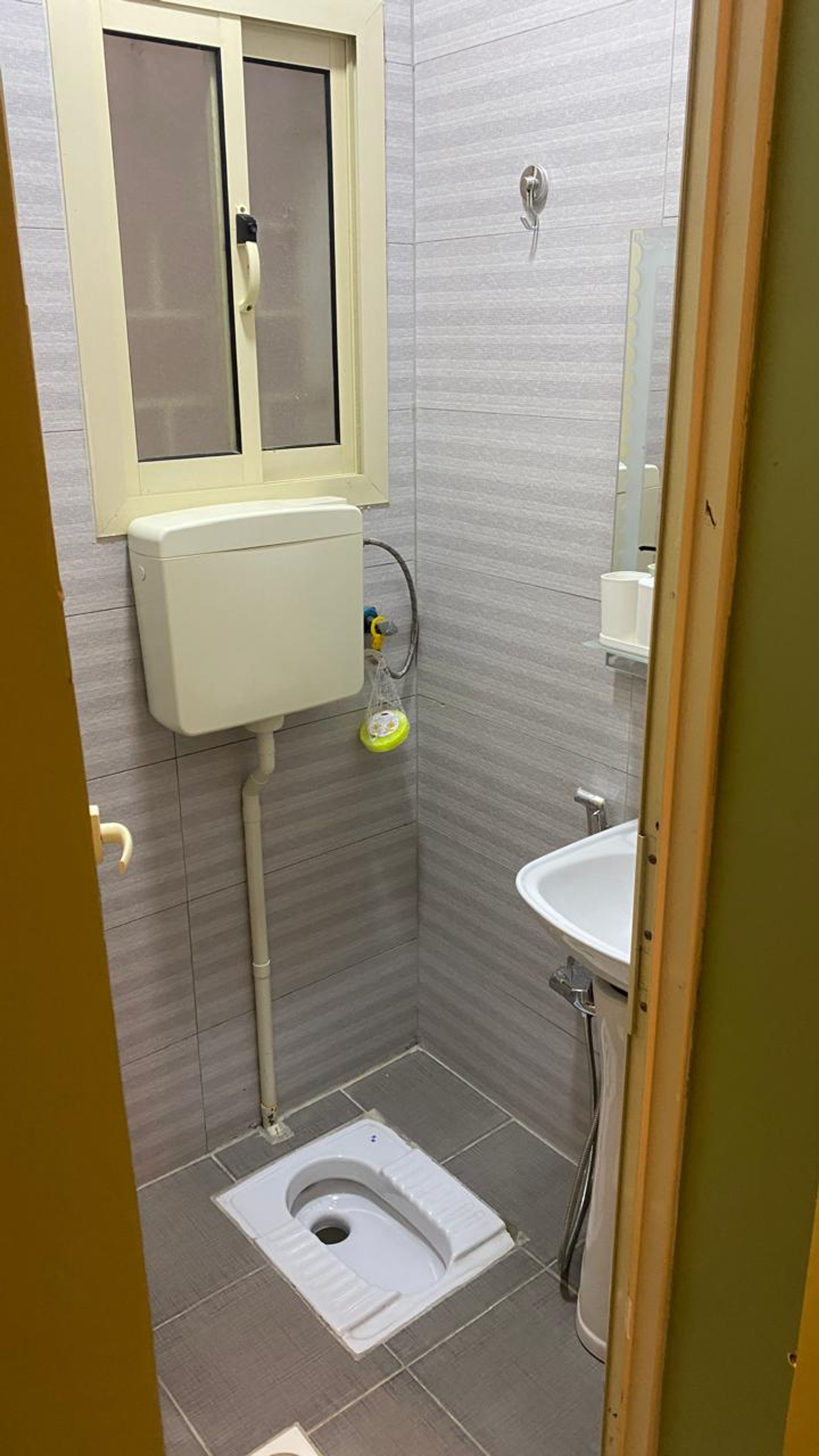 https://img.gathern.co/1400x0/1/B-v2UFrMEbBUMgjd_vvu68I0YggoRloc.jpeg