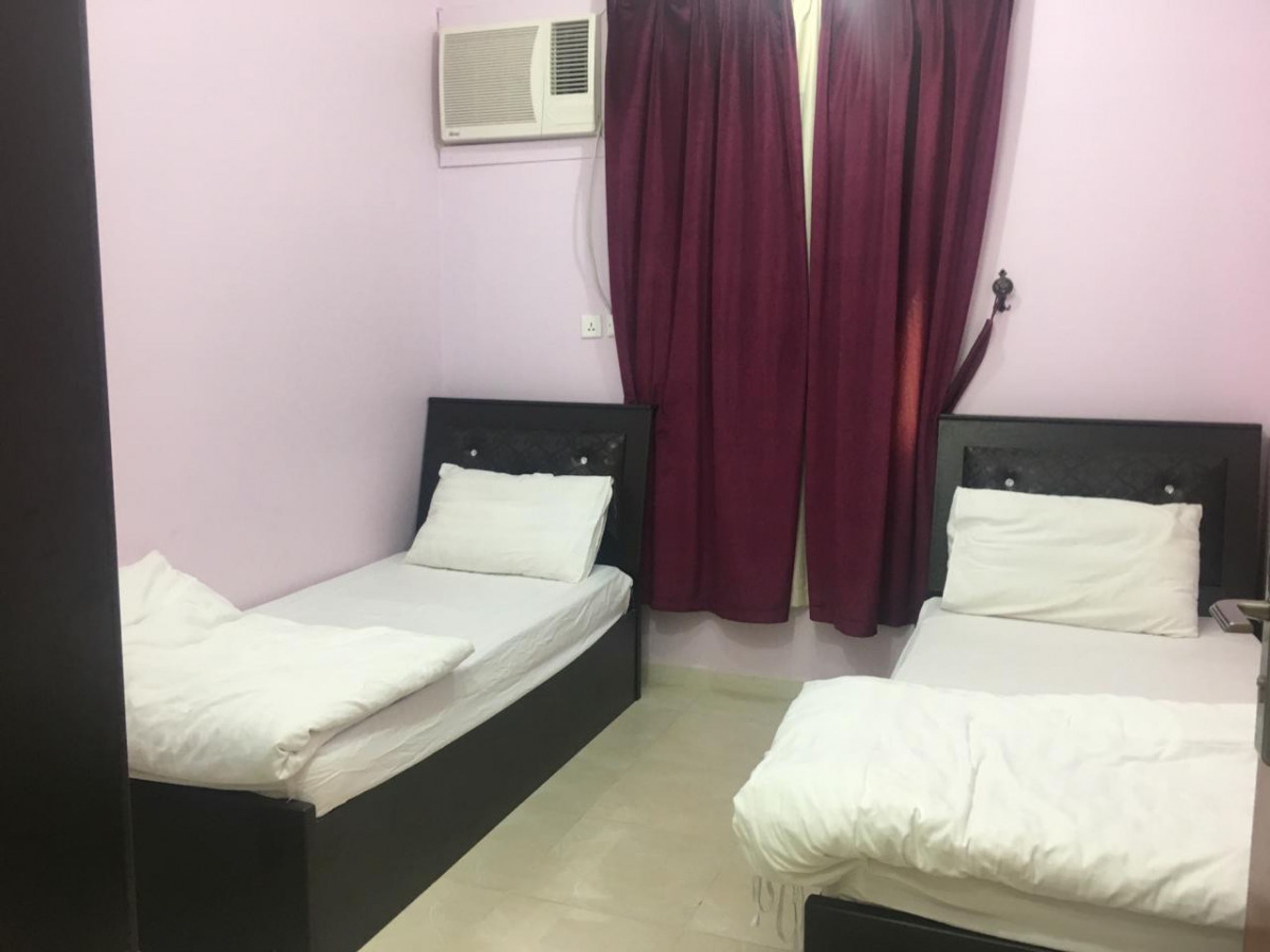 https://img.gathern.co/1400x0/1/BIpRM33f-zsKPZBVB59KoS3GkihX1DDX.jpeg