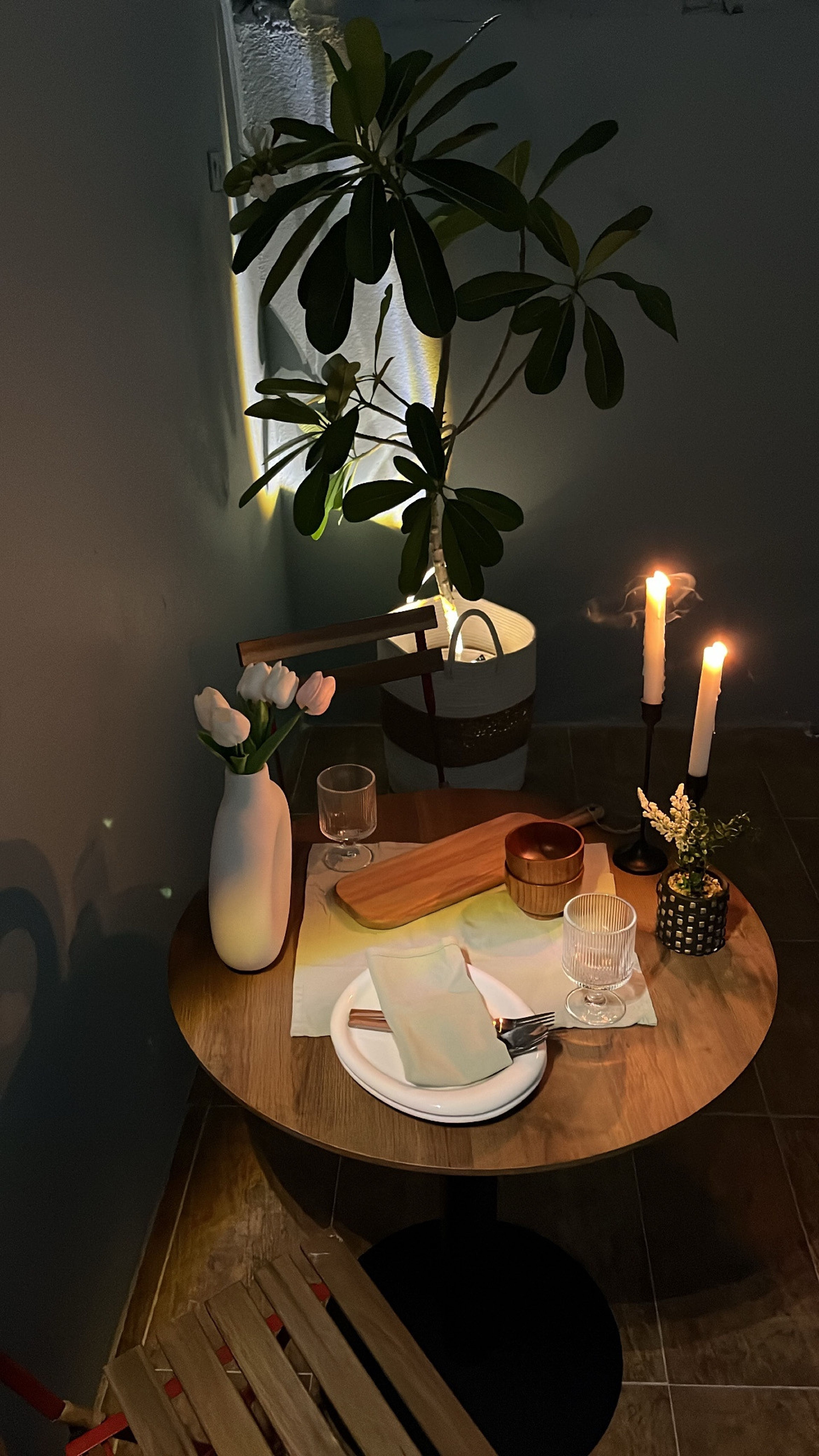 https://img.gathern.co/1400x0/1/BRtwBWLfh0mNVsJrhx-6oM5f0GKXQDk7.jpg