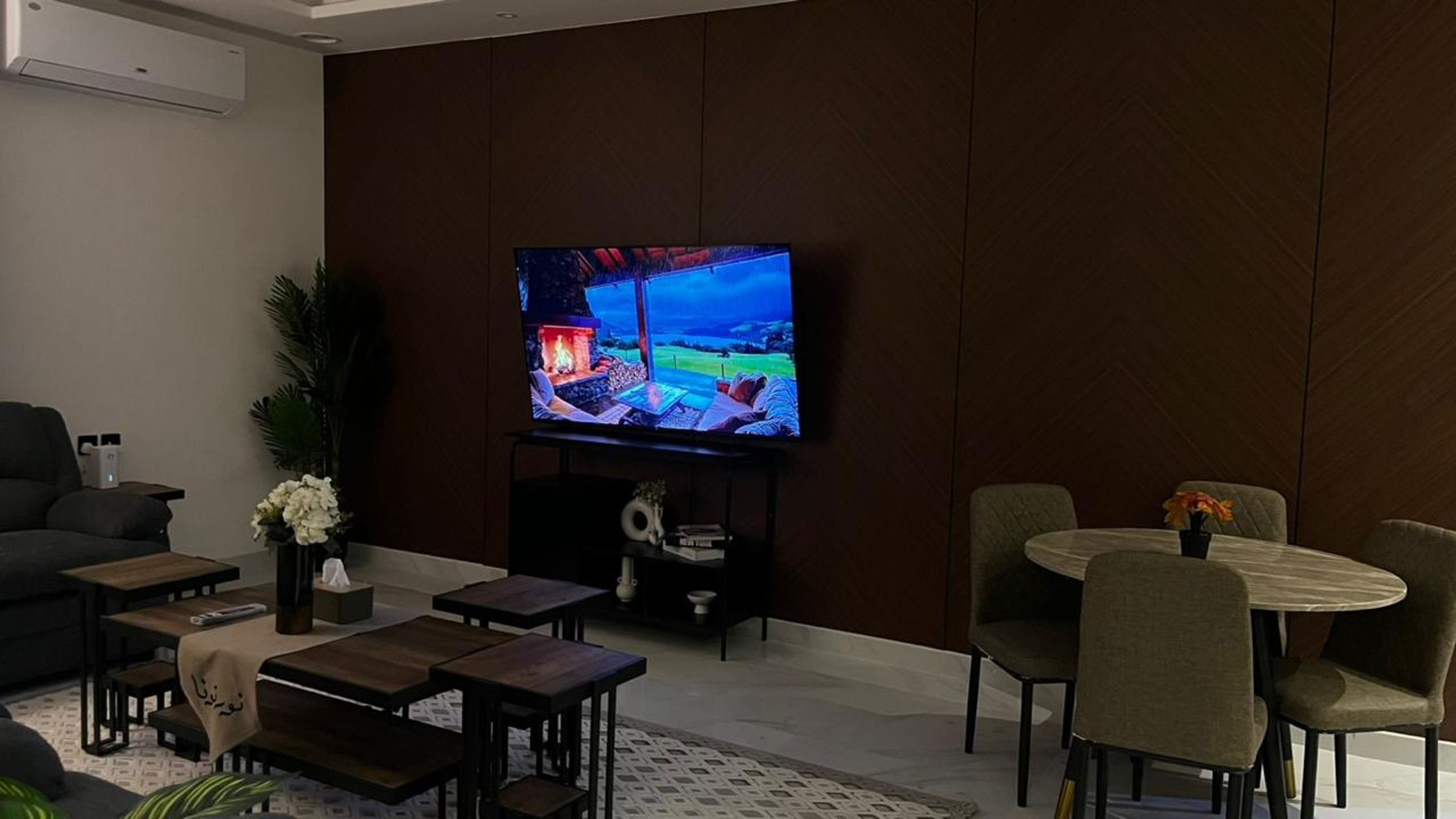 https://img.gathern.co/1400x0/1/BUEsv7fG5s-3fVvgWRdyPWh-2Pk1XBzd.jpeg
