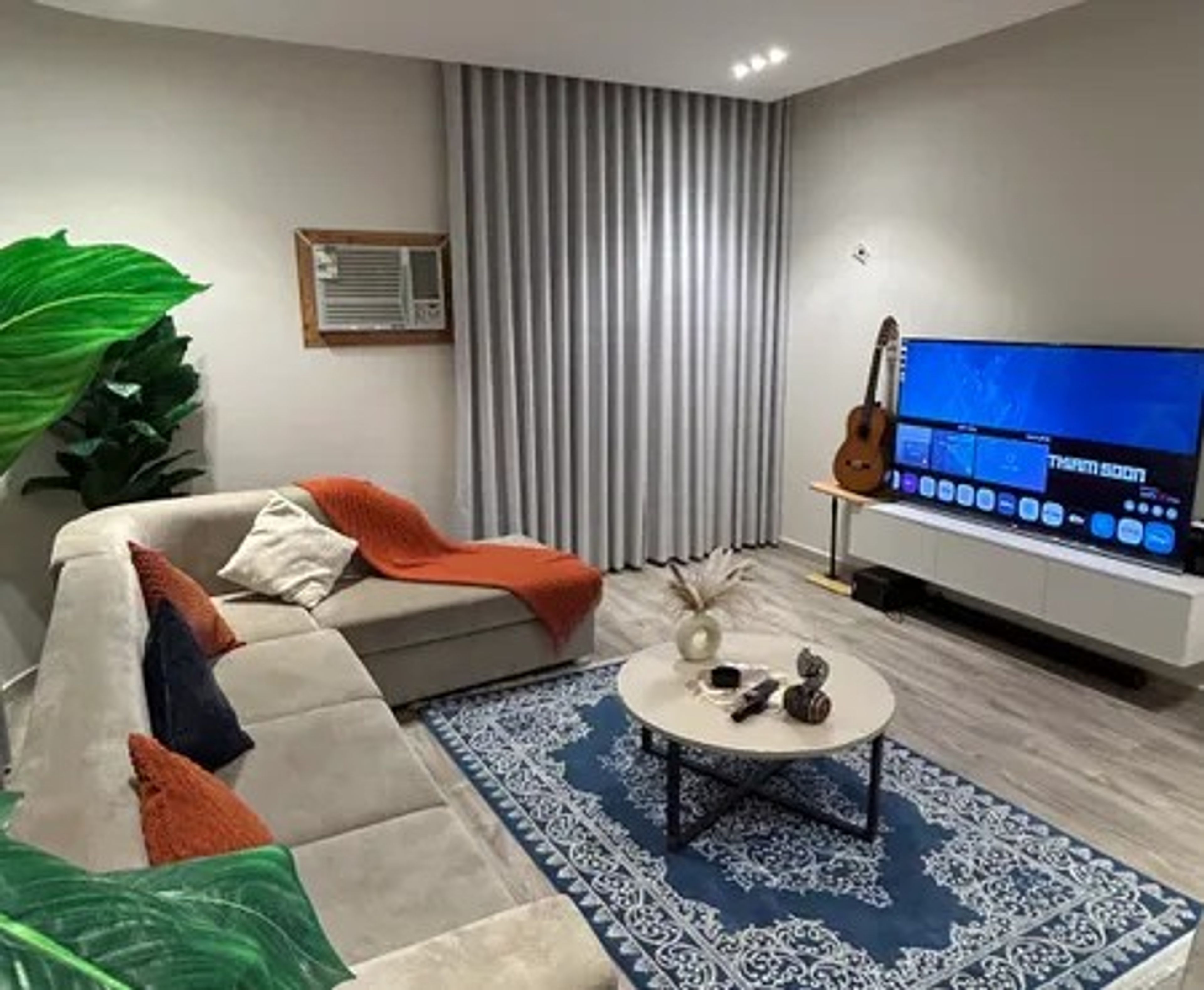 https://img.gathern.co/1400x0/1/BhsAu-e3BLk9187FYvvBslJYL36cOHEw.jpg