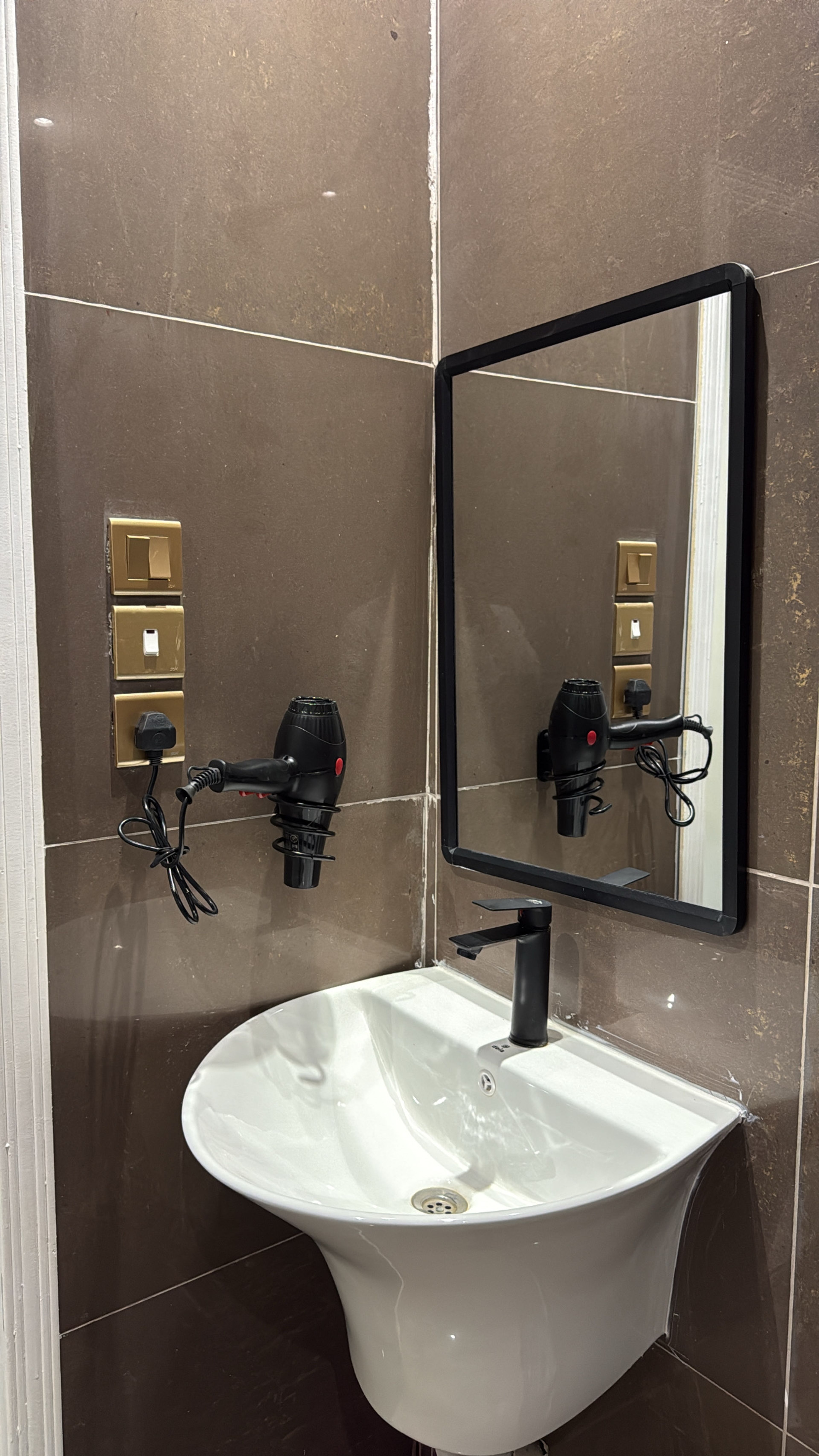 https://img.gathern.co/1400x0/1/Brftv2XDsCEXBTaj2pdGKeHtxIT5L5yK.jpeg