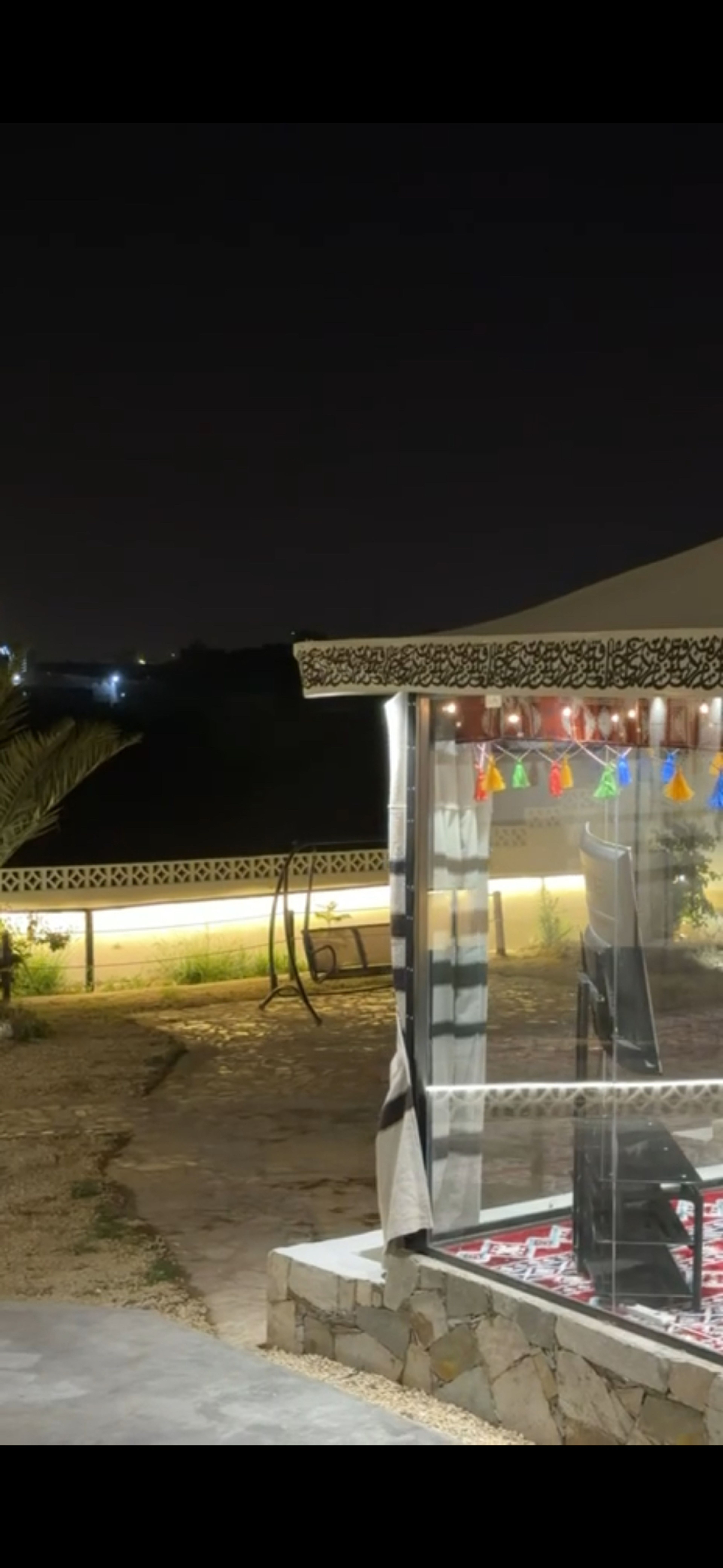 https://img.gathern.co/1024x0/1/CZ-3g8kLu090TOizIm2dqmdcFULfR_ax.jpg