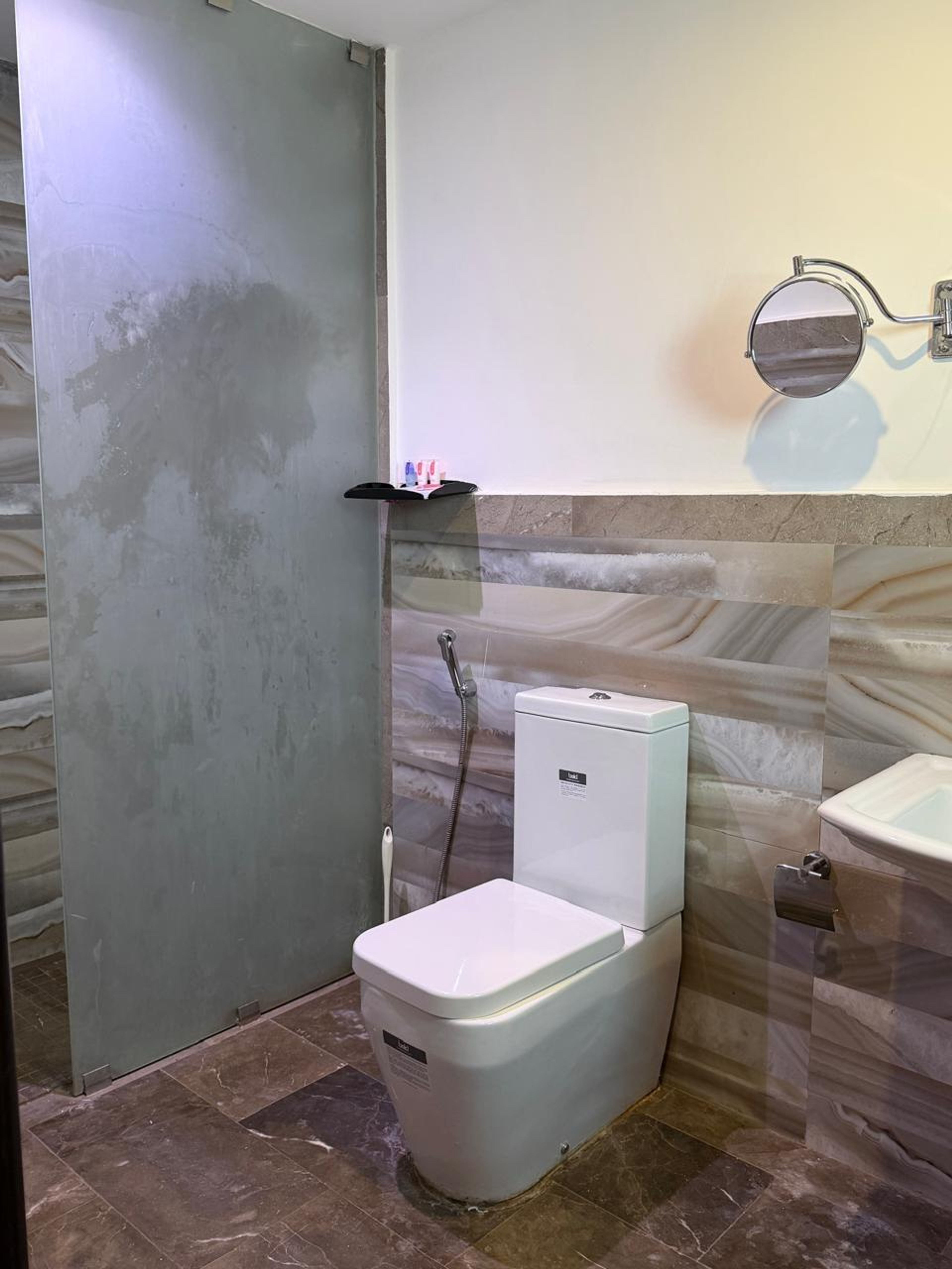 https://img.gathern.co/1400x0/1/CamA6OzDvkRAMui-QQcQ18Kb-ApOp3oB.jpeg