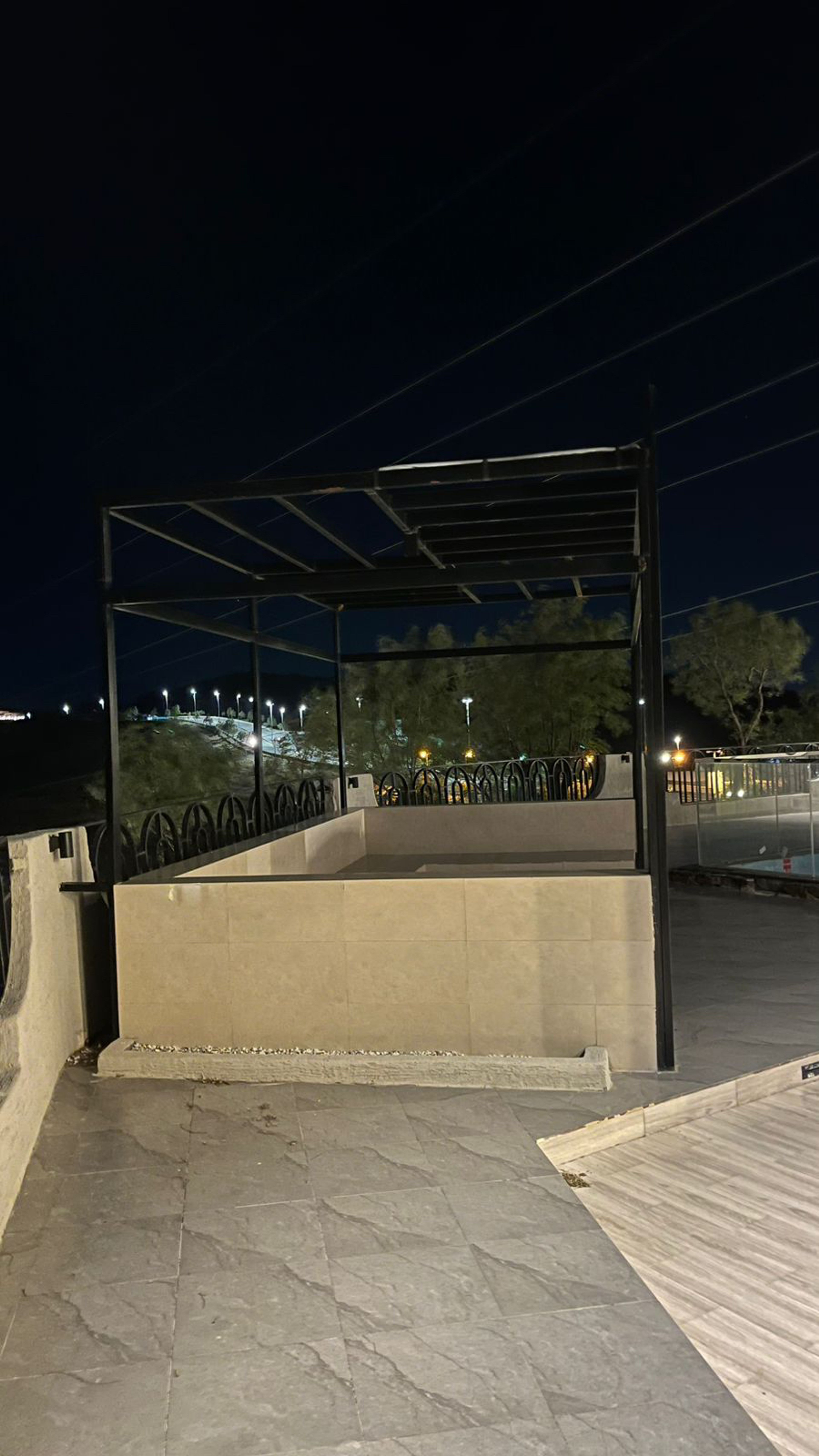 https://img.gathern.co/1400x0/1/Cs3USJ4vd2r0eXpyDHxQwfclJK5xUDN4.jpg