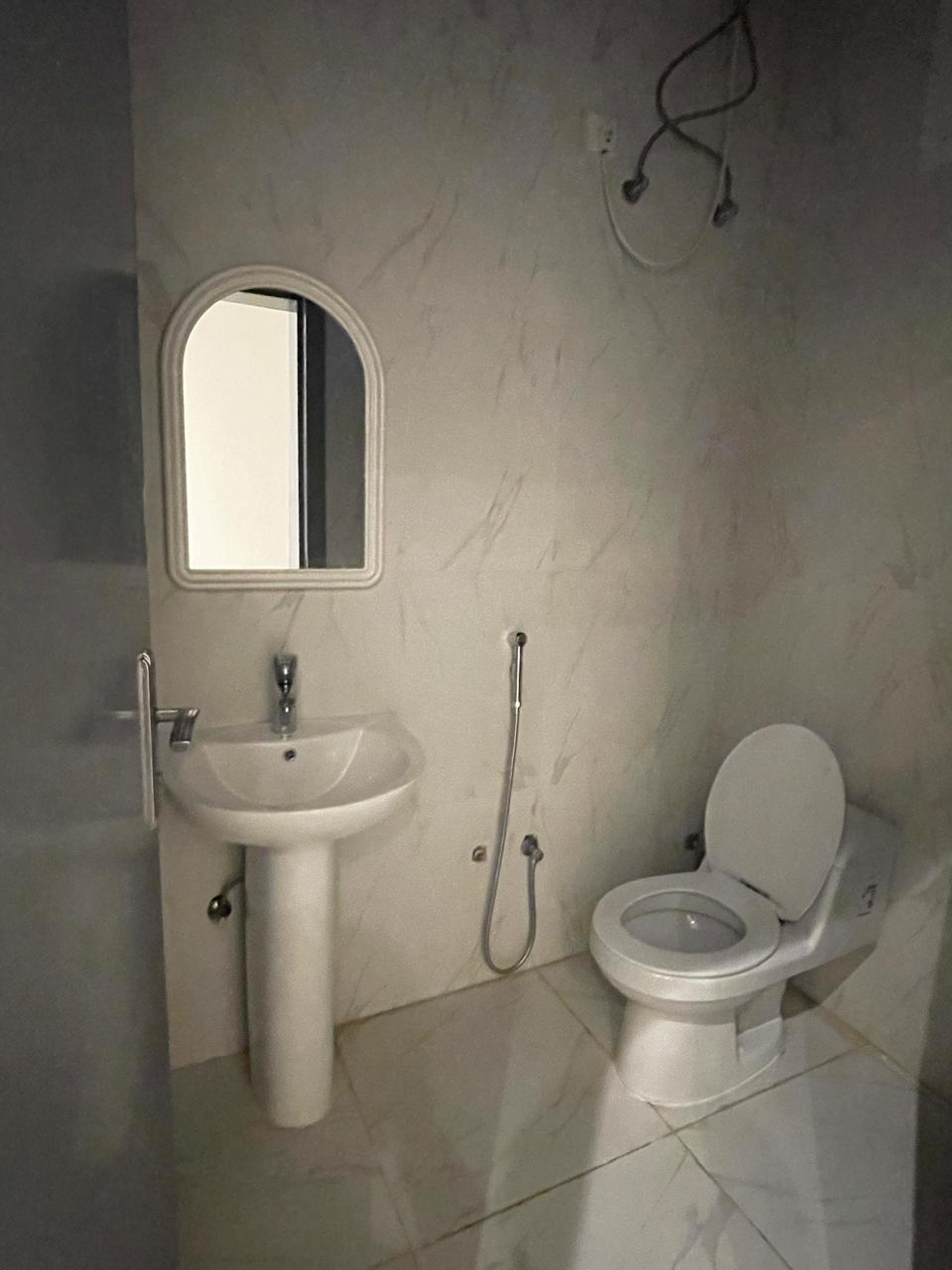 https://img.gathern.co/1024x0/1/D9KqbaerlgX9CU9ZN-KNb0XOLAAXCHFf.jpeg