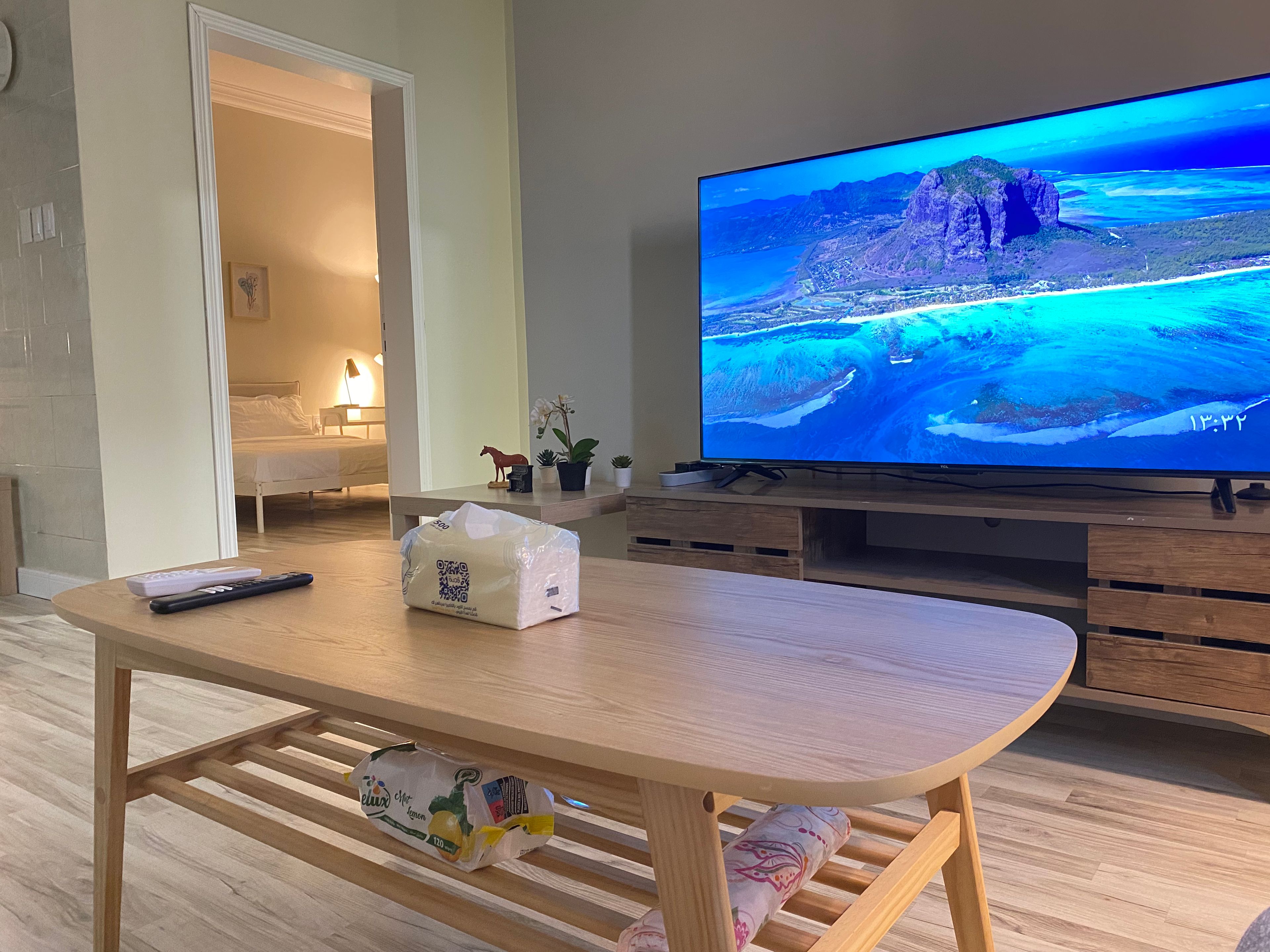 https://img.gathern.co/1400x0/1/DJAVNt78YcbGWaF5G3zwX2ibX0qeQ6Yr.jpg