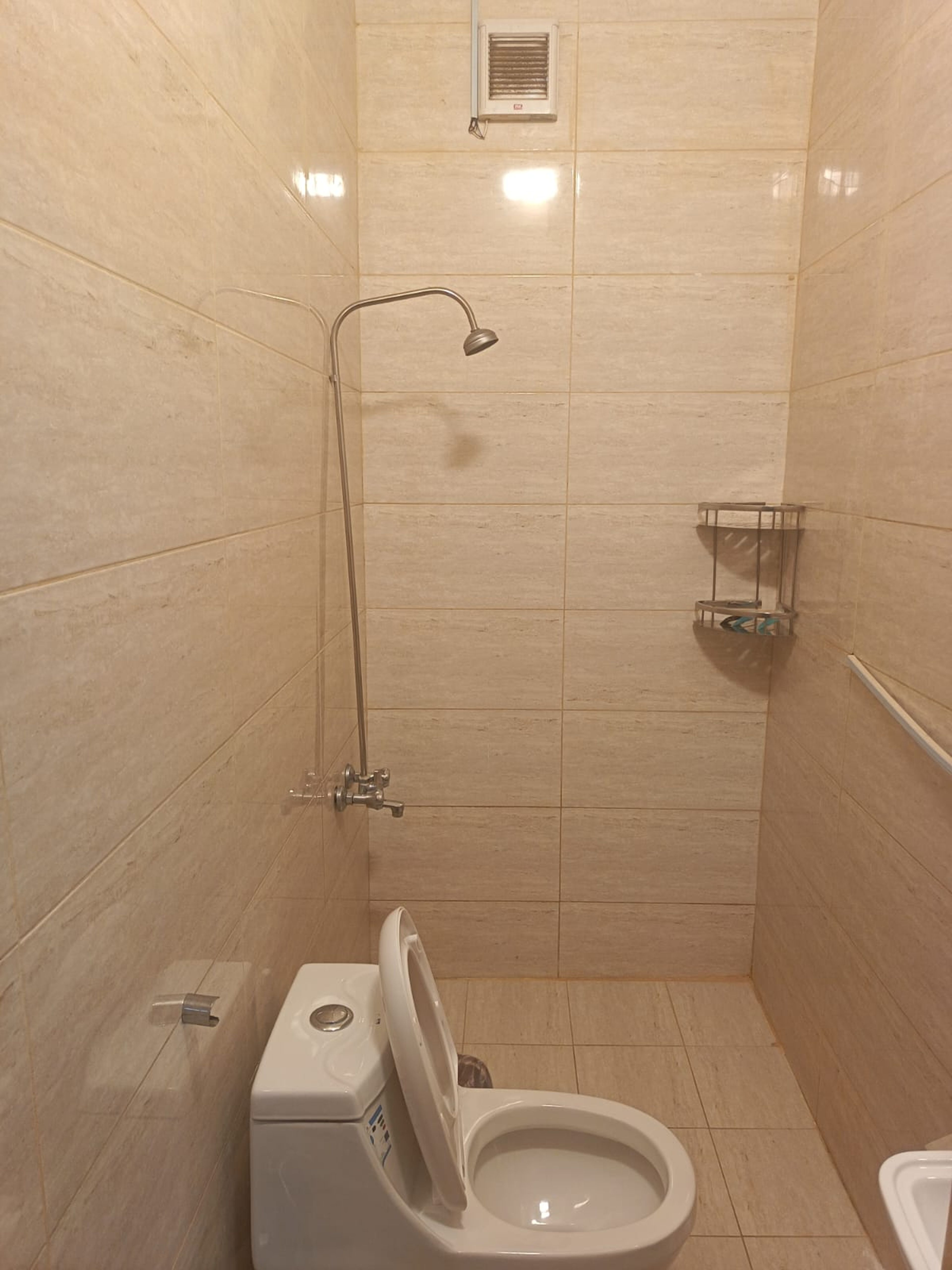 https://img.gathern.co/1400x0/1/DPkIsC06cmRtc-BTL0UBeNQ9MpFSm_fR.jpeg
