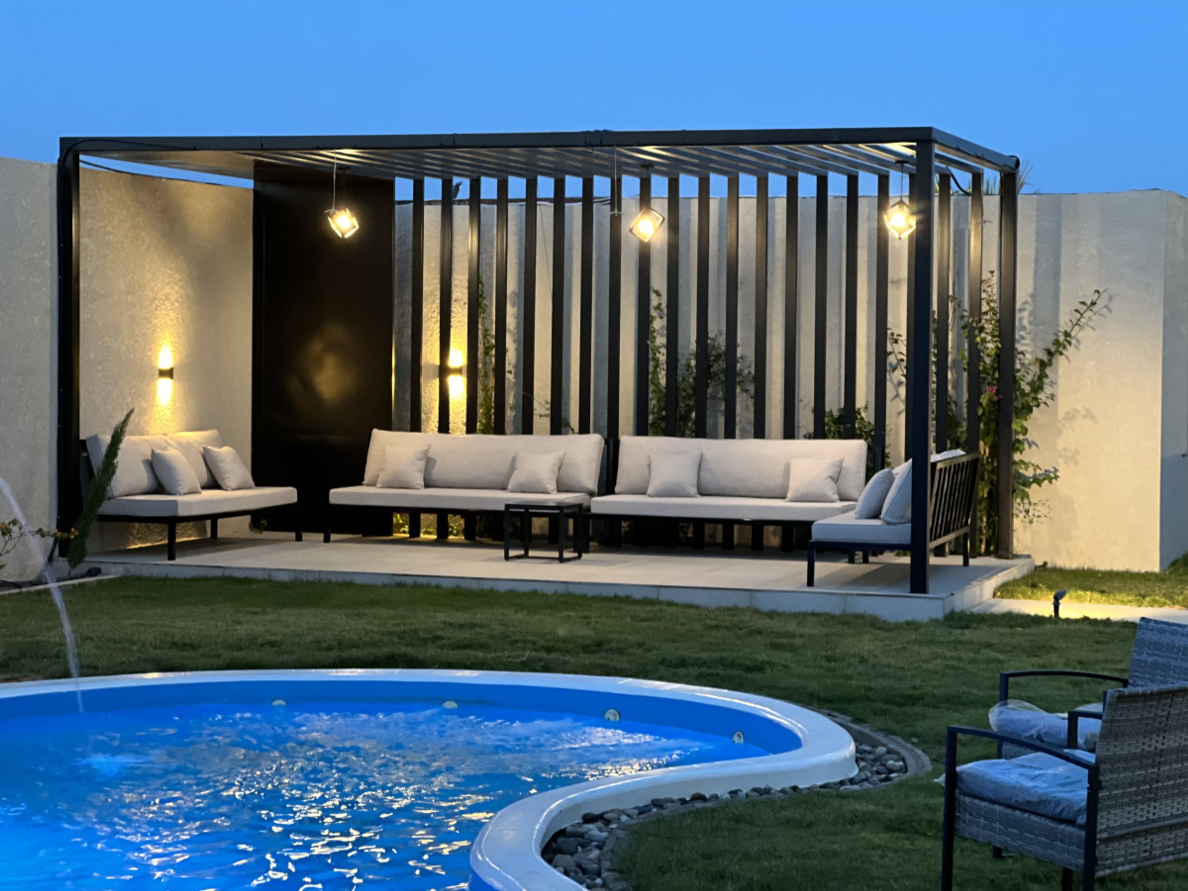 https://img.gathern.co/1400x0/1/DS9kW5tL2i10PEfmZ5W6NzpkztEhMHuf.jpg