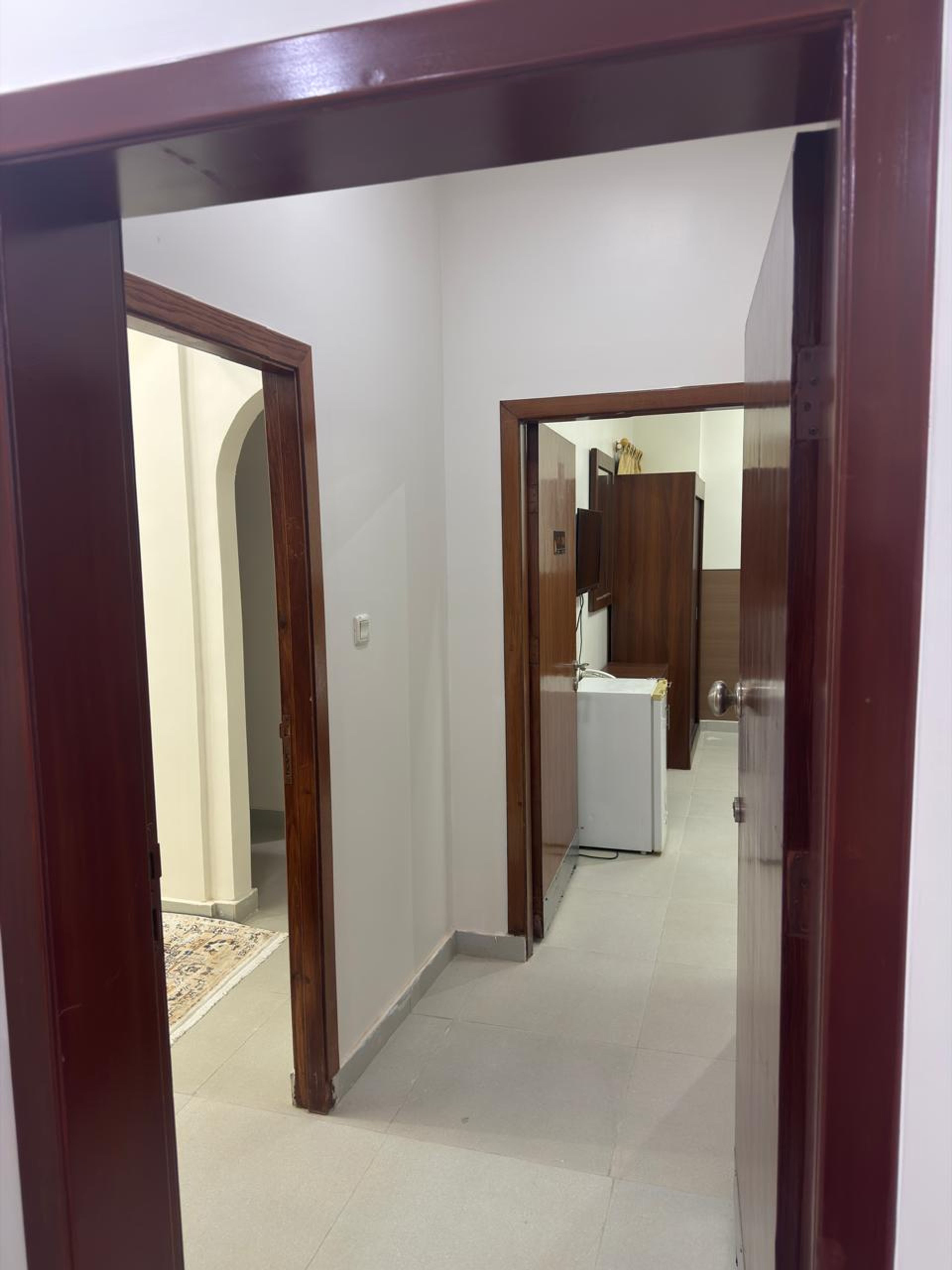 https://img.gathern.co/1024x0/1/DYUS49-by7SMwjAcB87Y-98cbDGw_UBH.jpeg